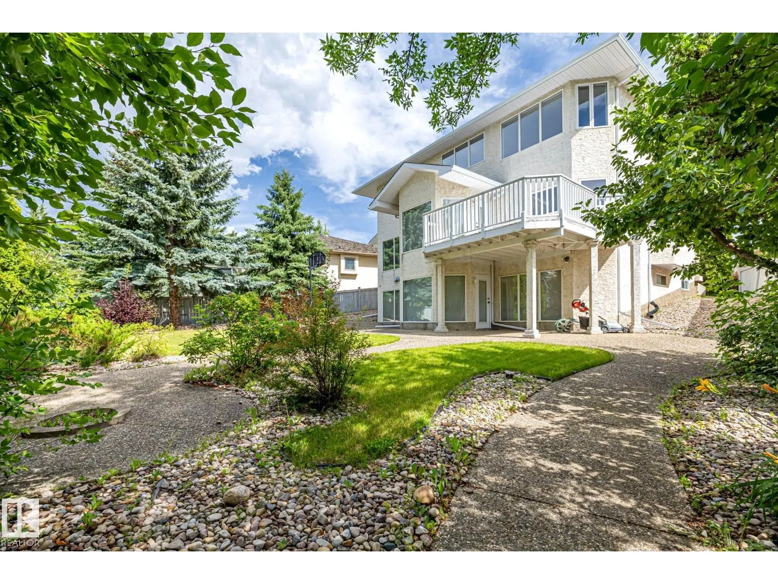806 Reid PL NW NW