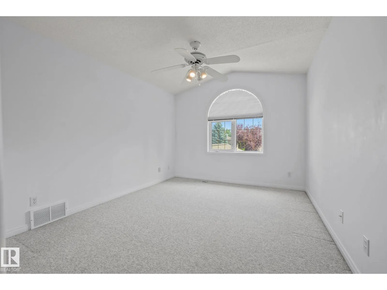 806 Reid PL NW NW