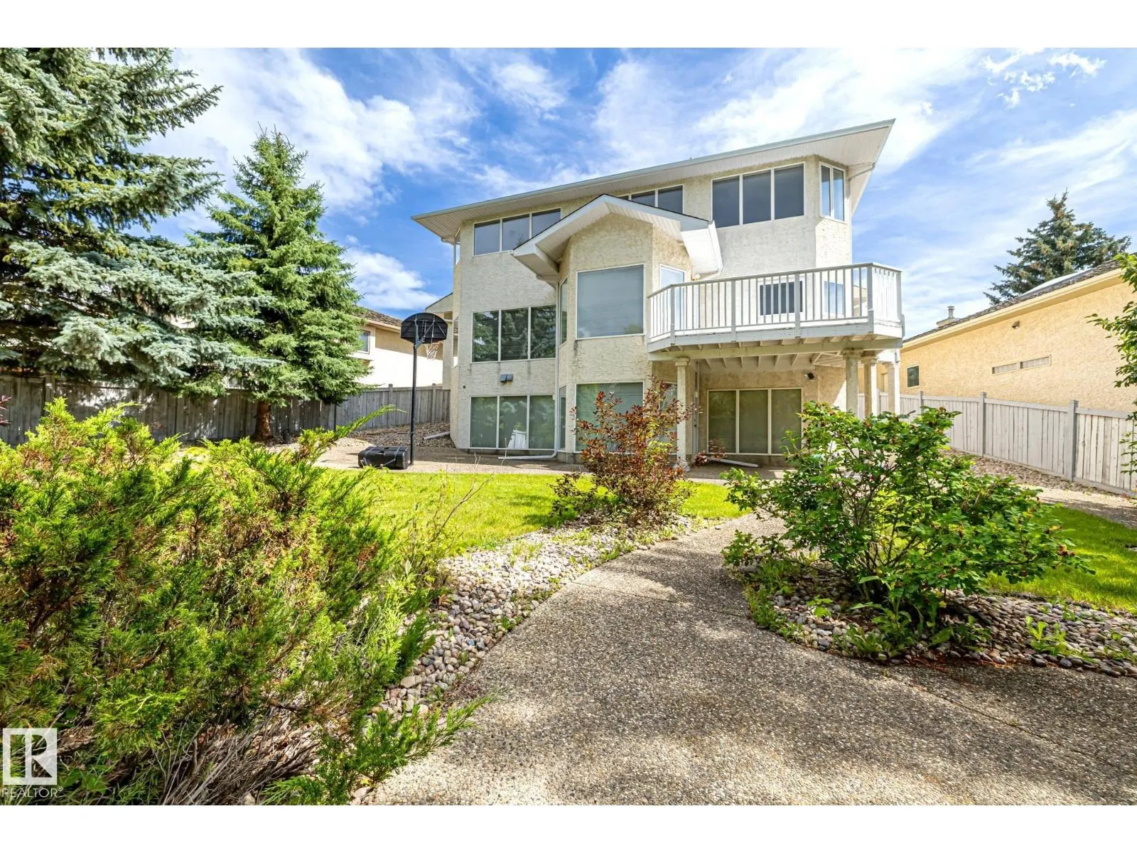 806 Reid PL NW NW