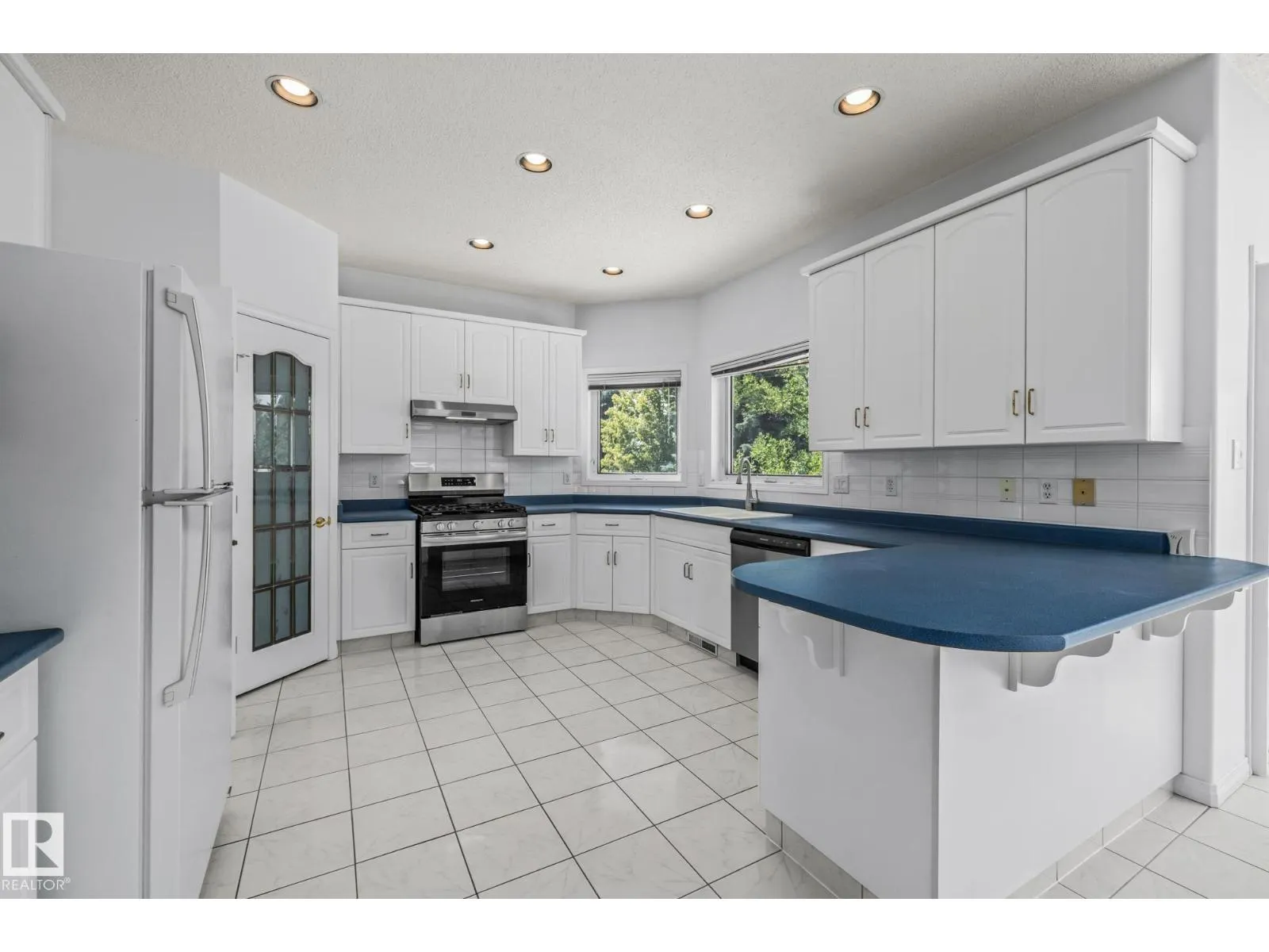 806 Reid PL NW NW