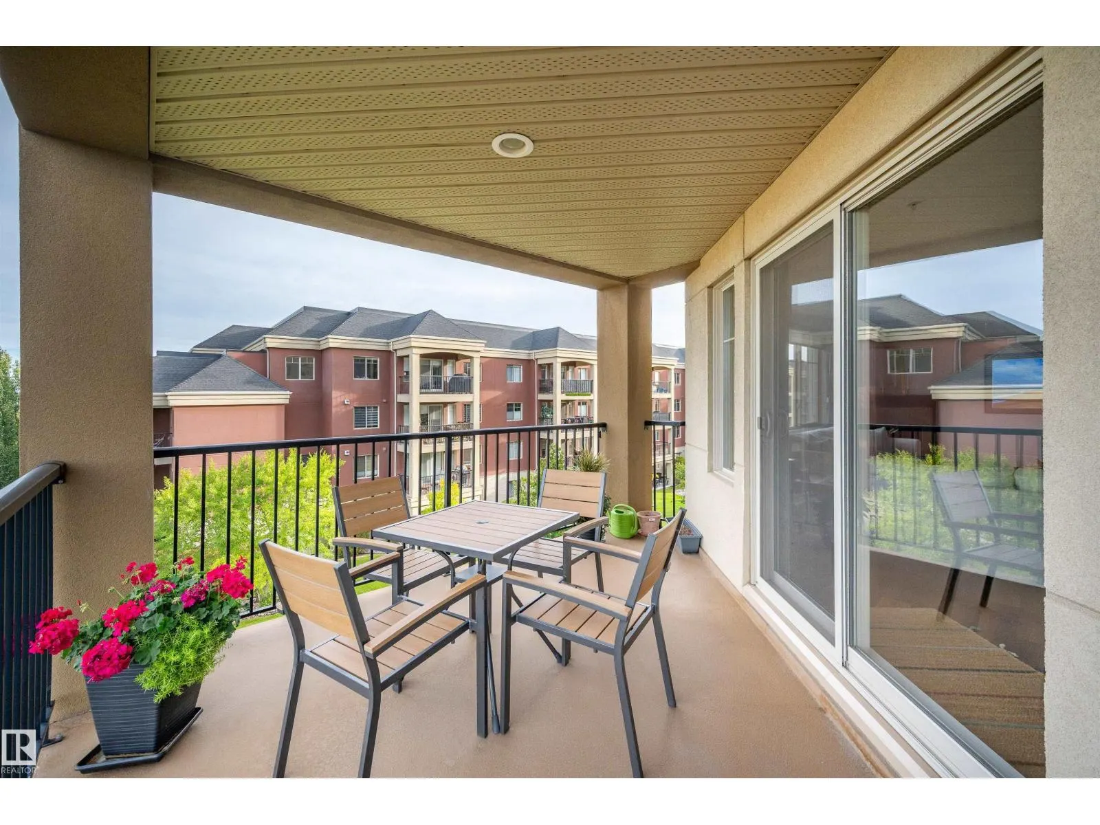 #311 400 Palisades WY