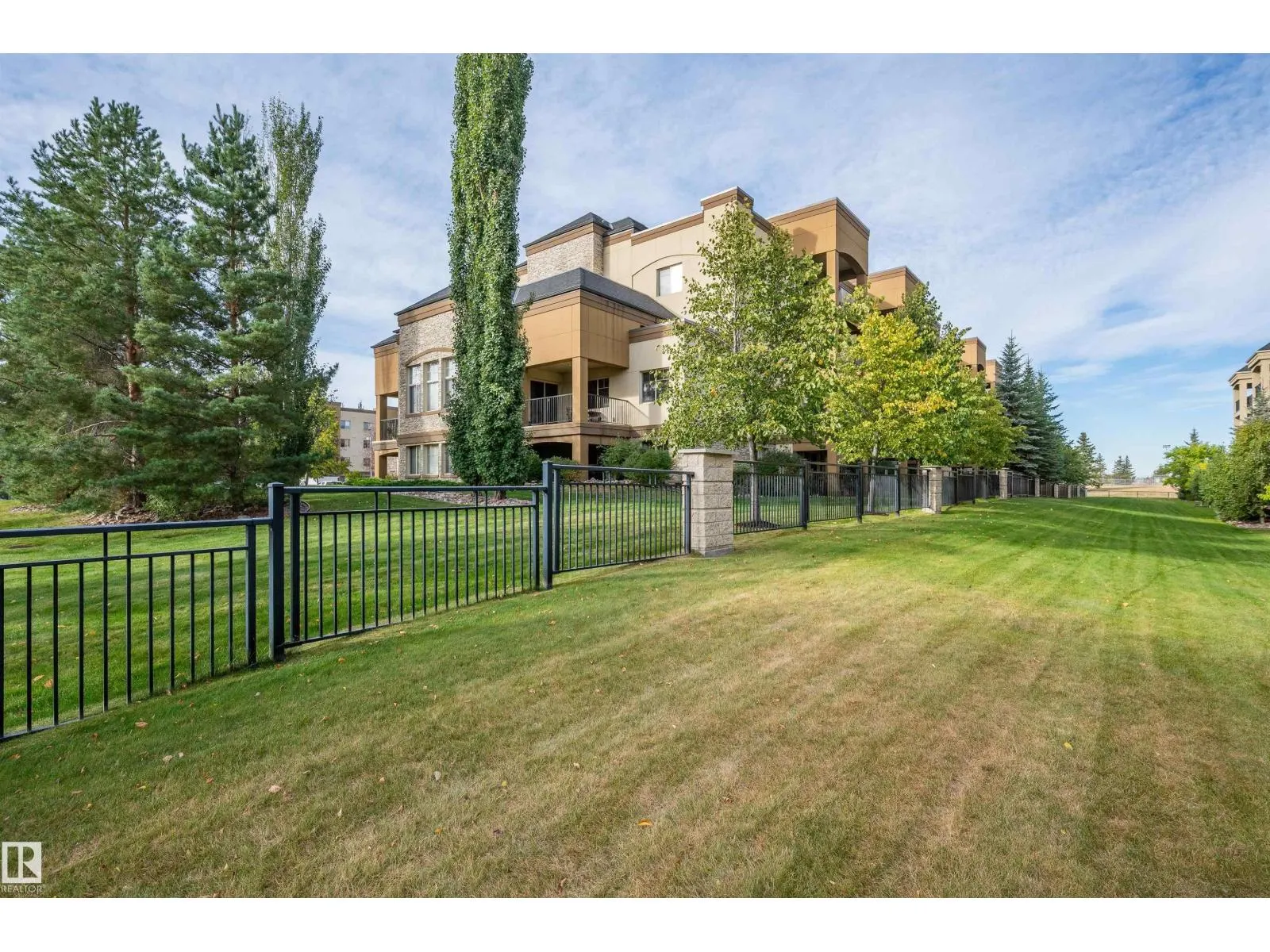 #311 400 Palisades WY