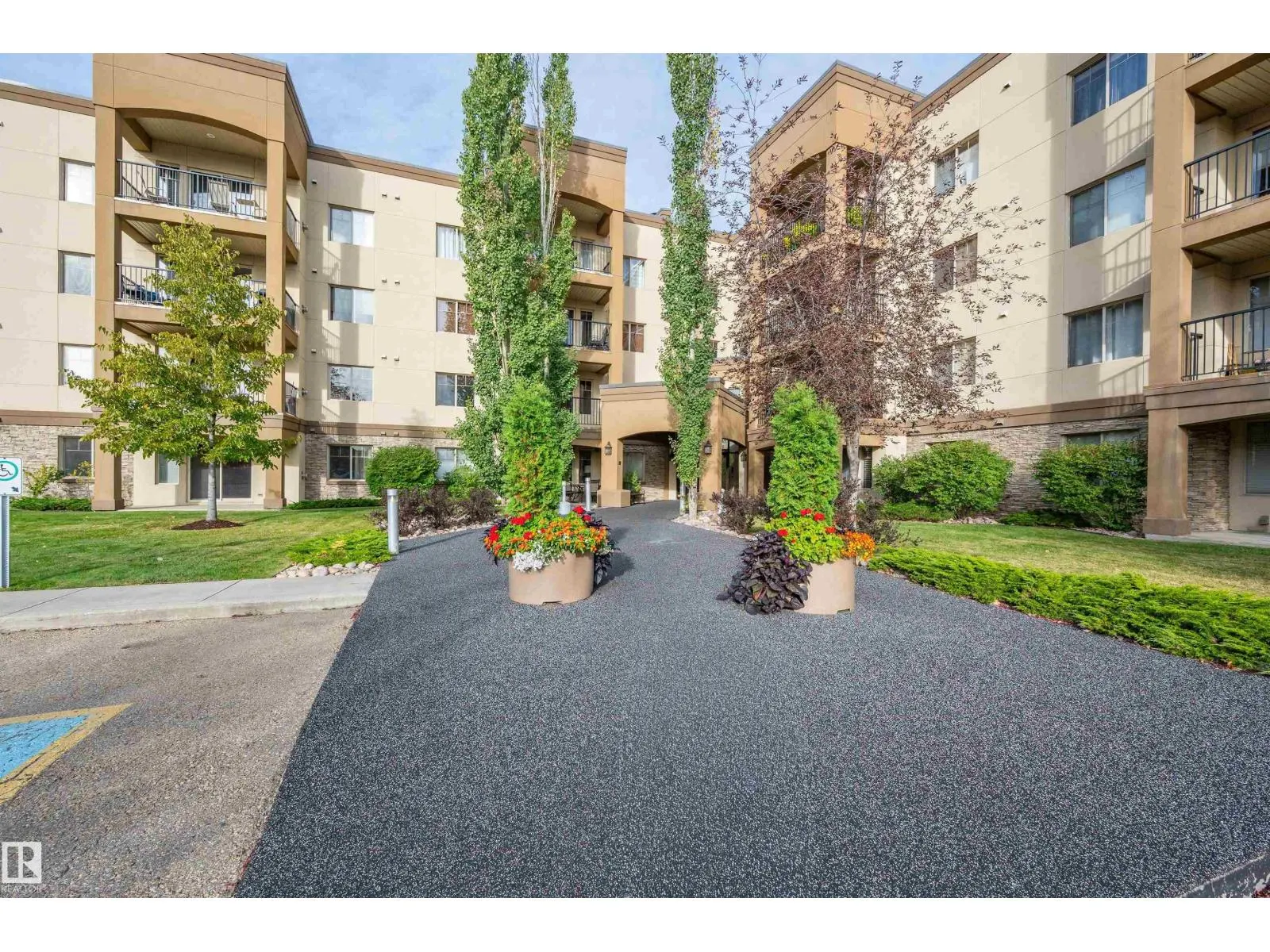 #311 400 Palisades WY