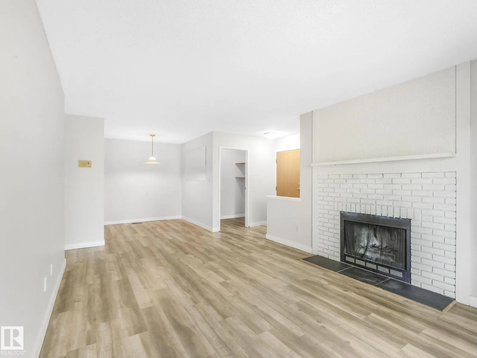 #305 45 AKINS DR