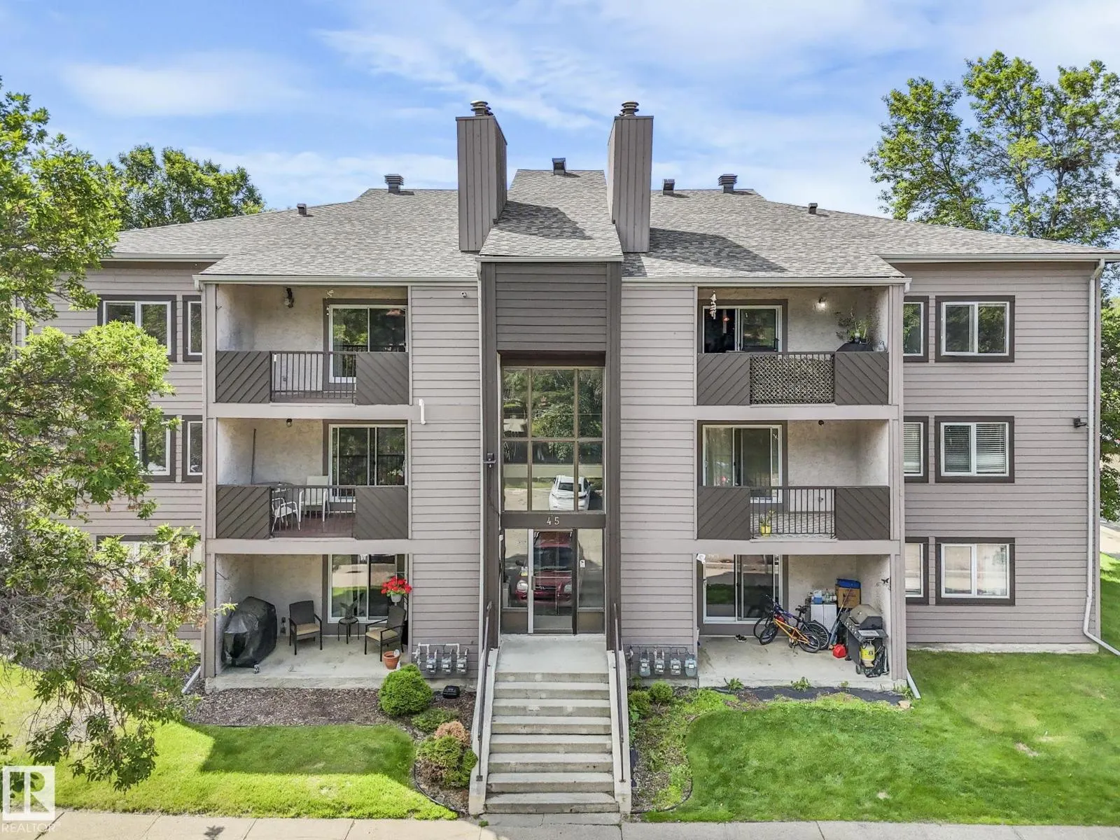 #305 45 AKINS DR
