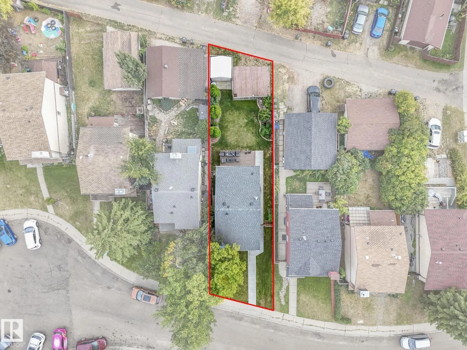 3515 42 AV NW