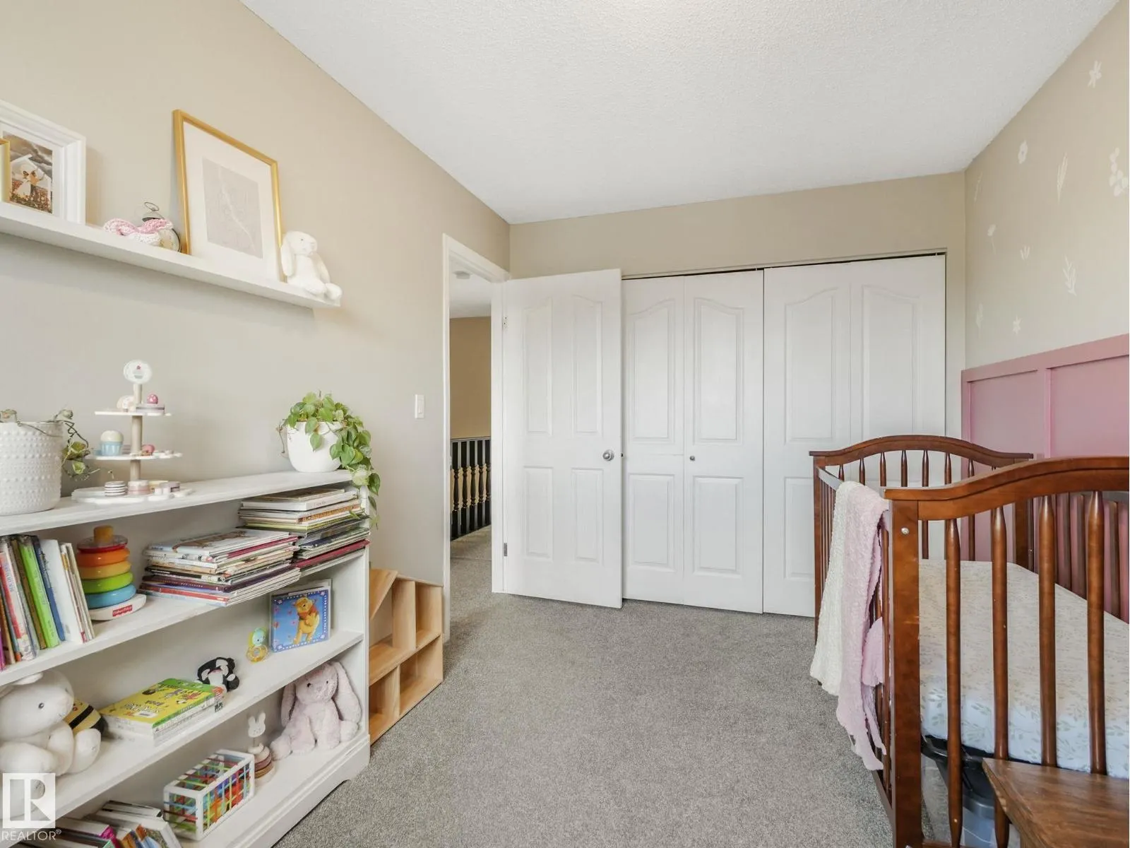 3515 42 AV NW