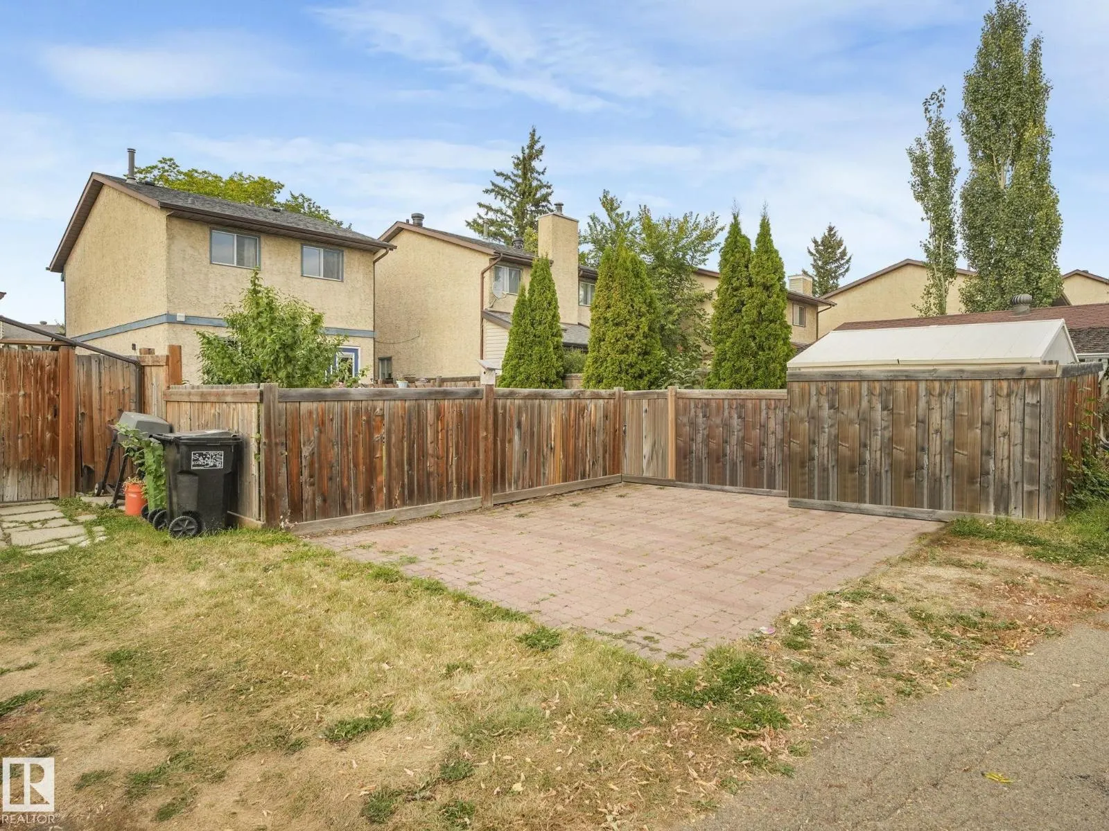 3515 42 AV NW