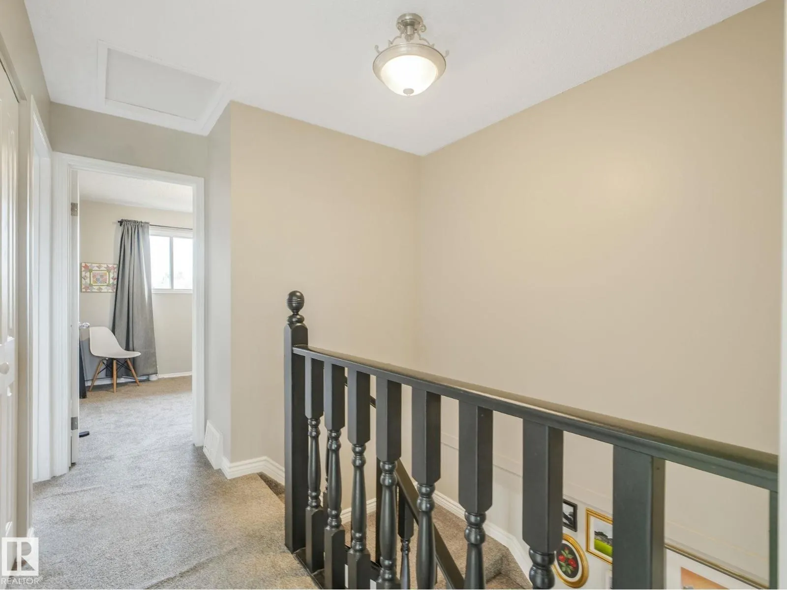 3515 42 AV NW
