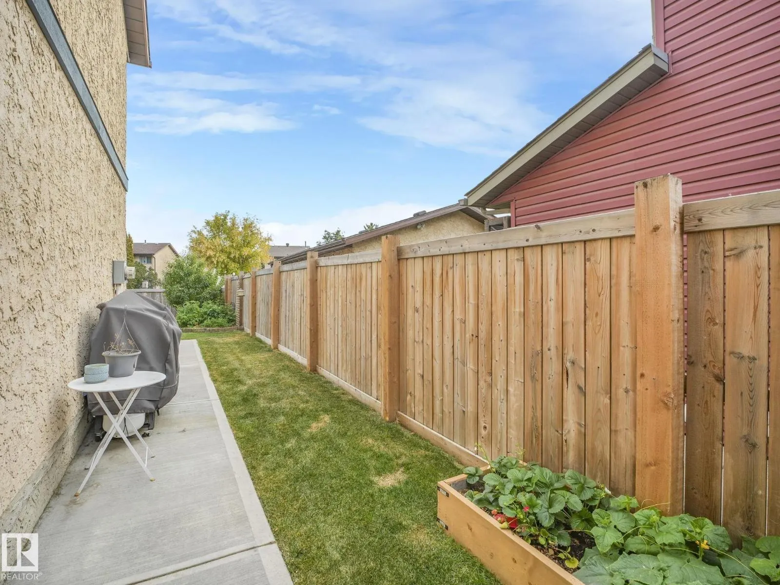 3515 42 AV NW