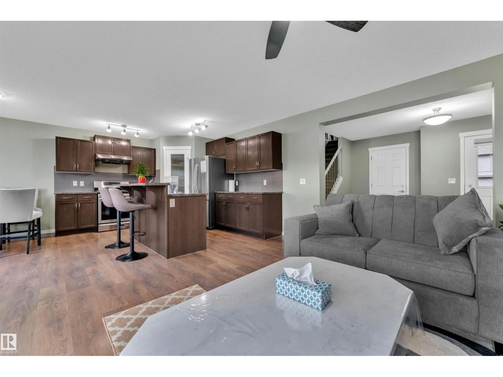 1651 28 ST NW