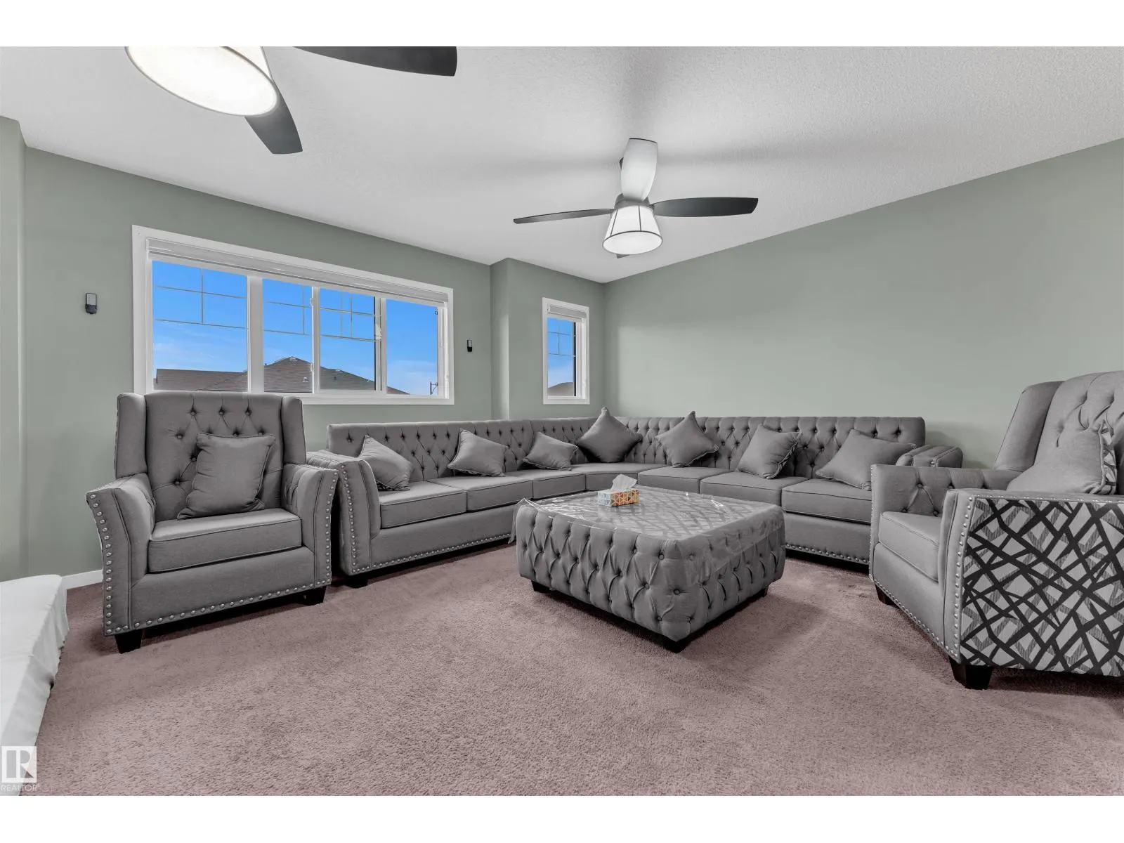 1651 28 ST NW