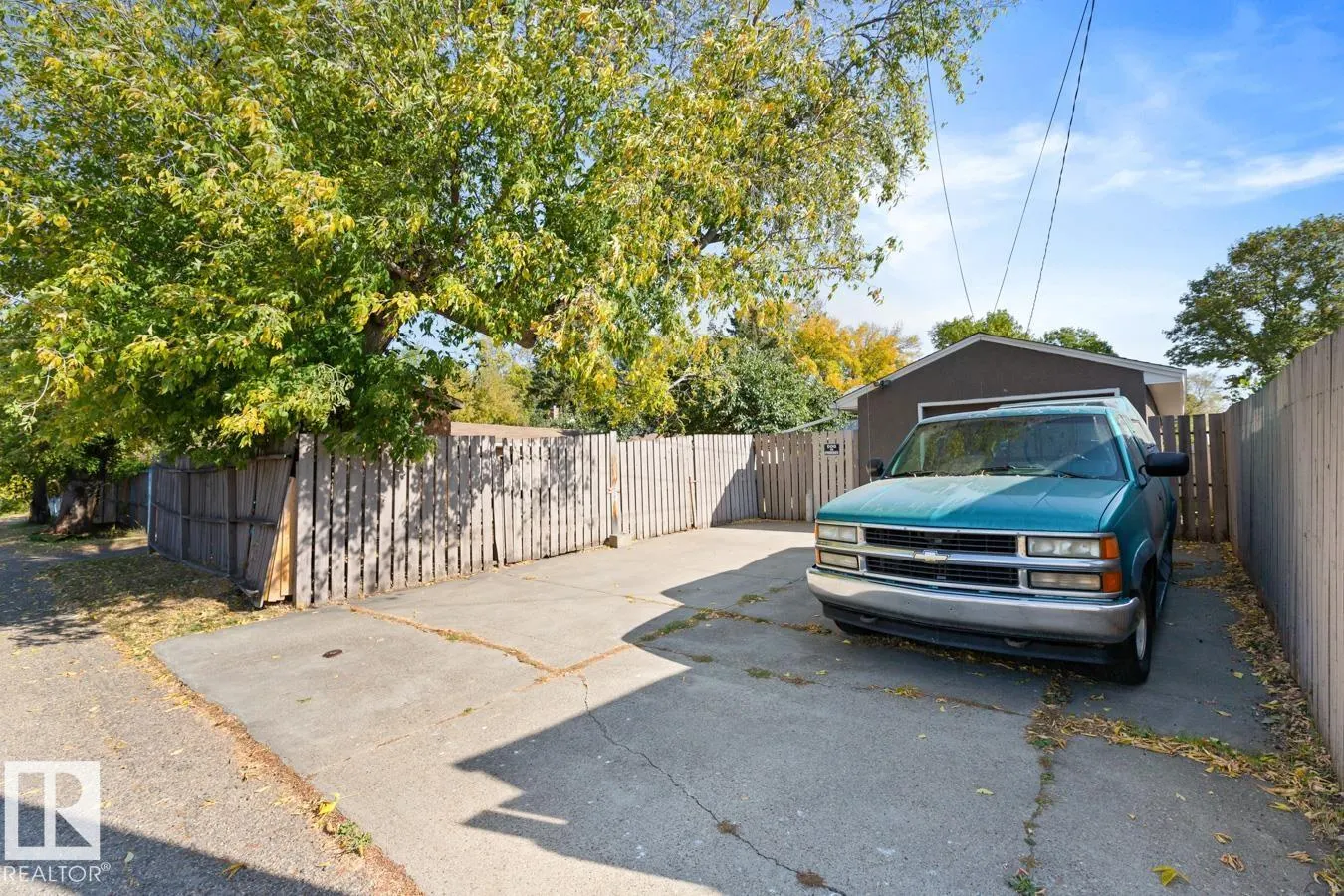 12110 45 ST NW