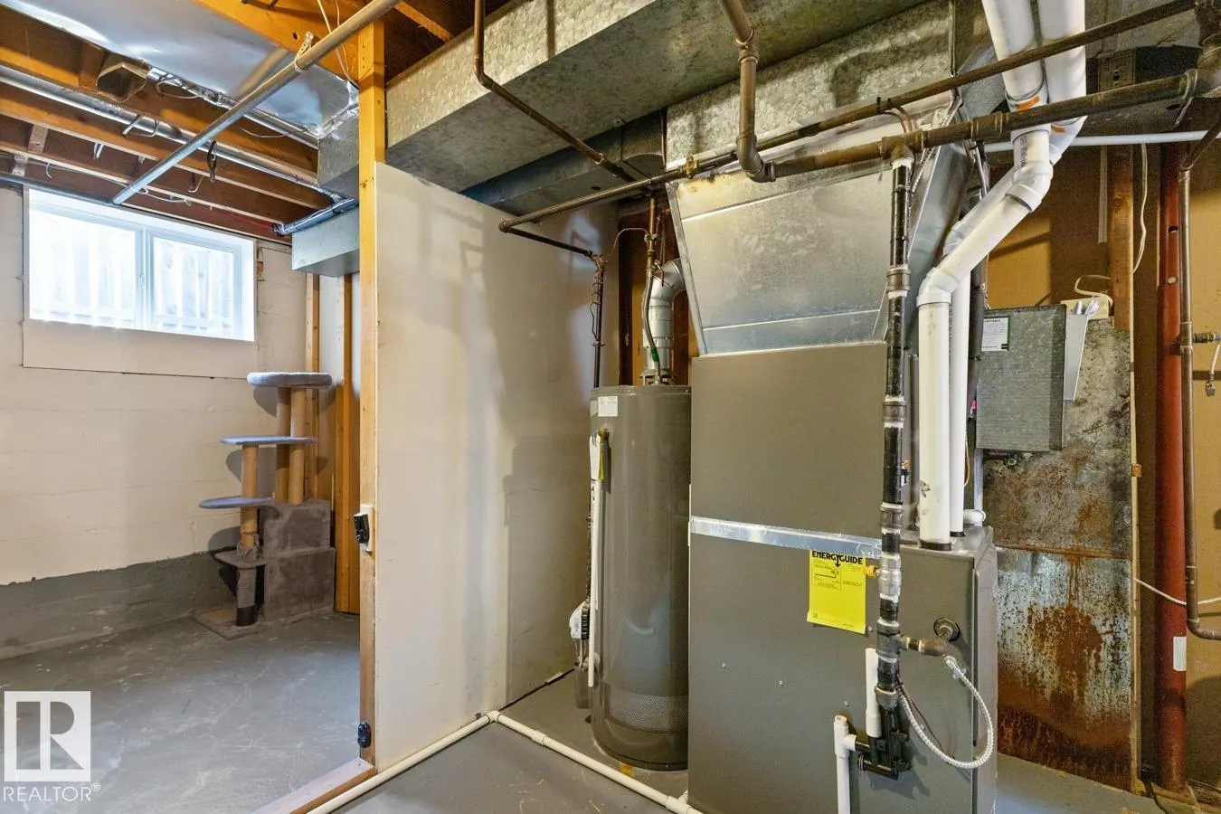 12110 45 ST NW