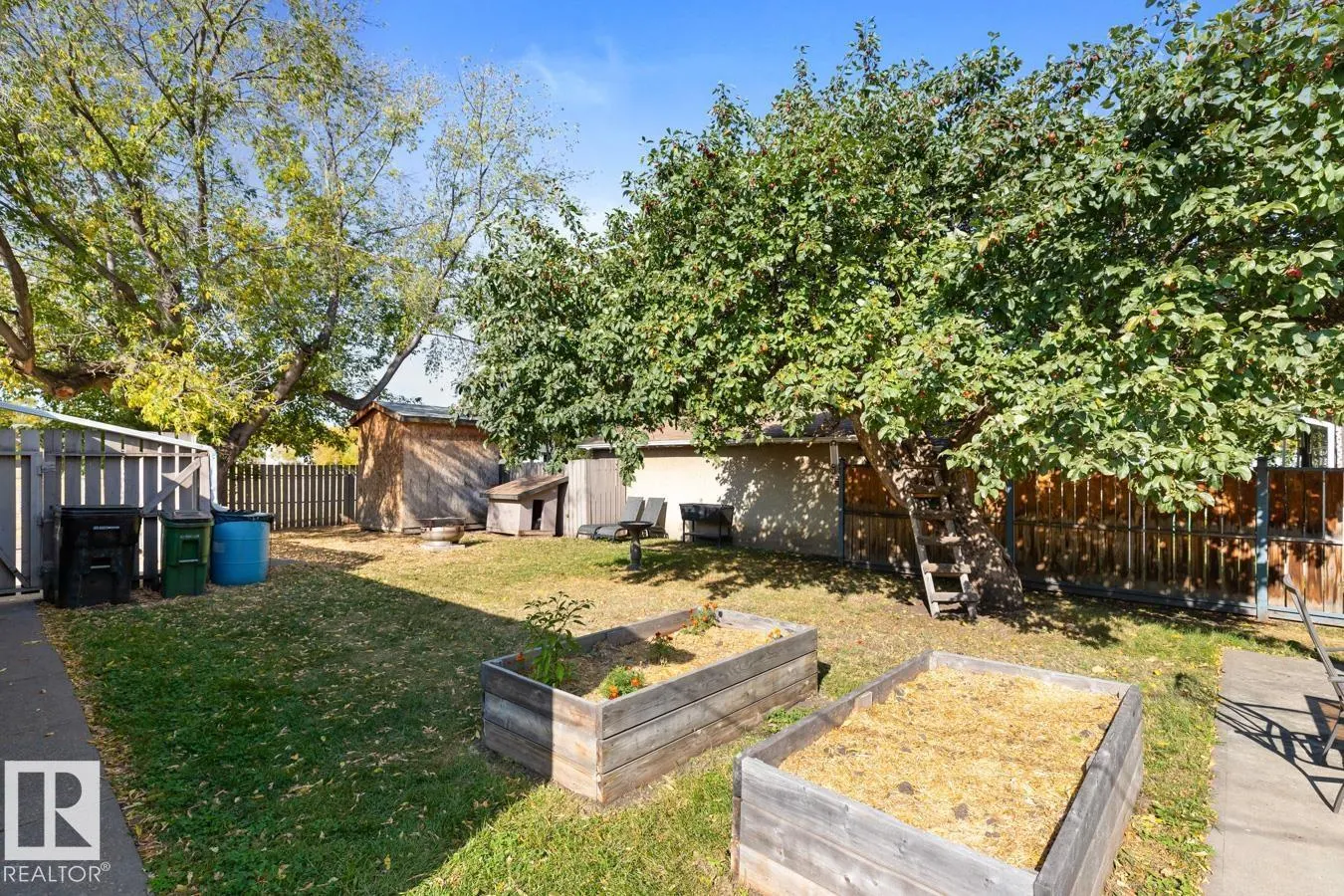 12110 45 ST NW