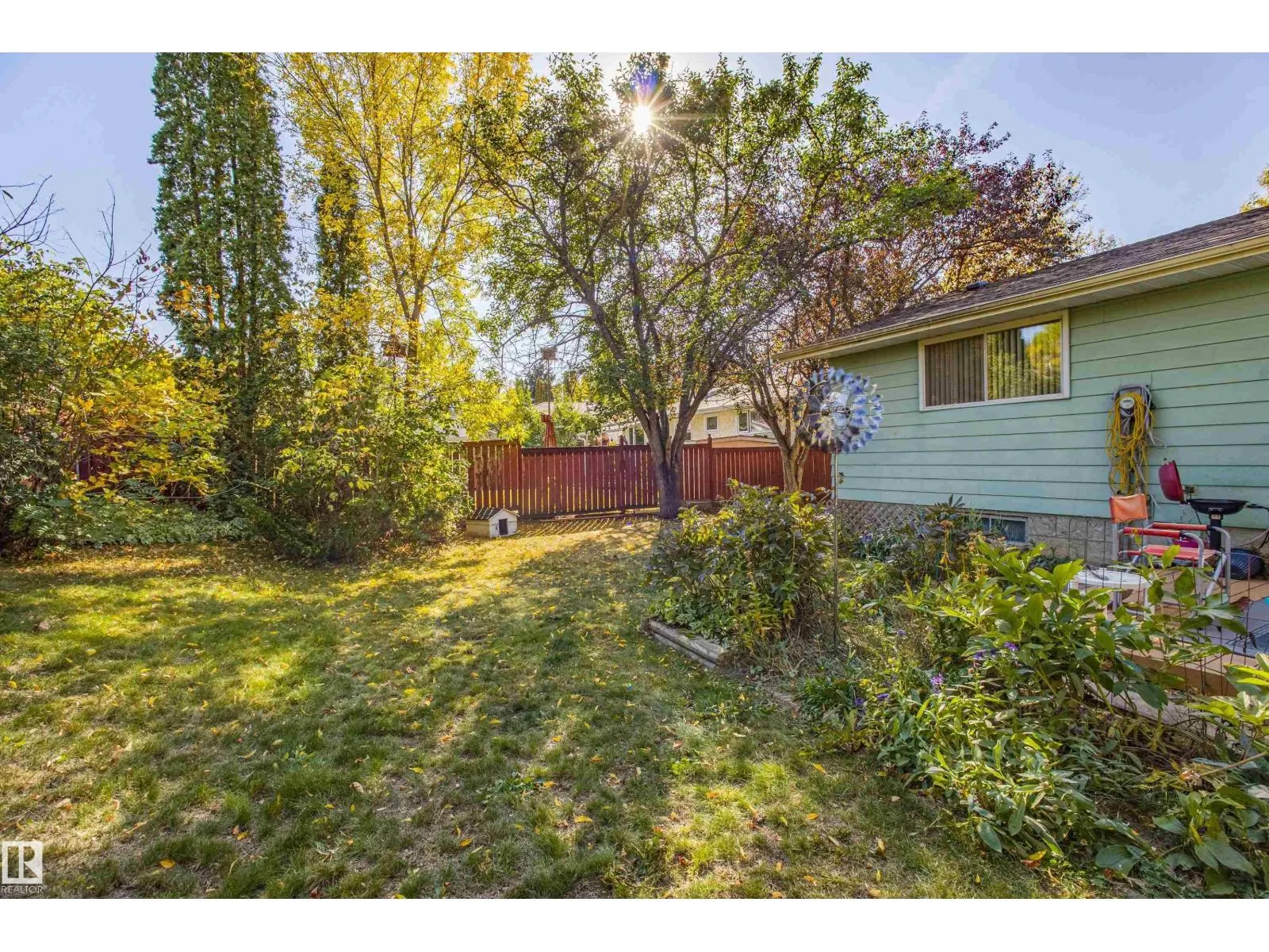 9 GREER CR