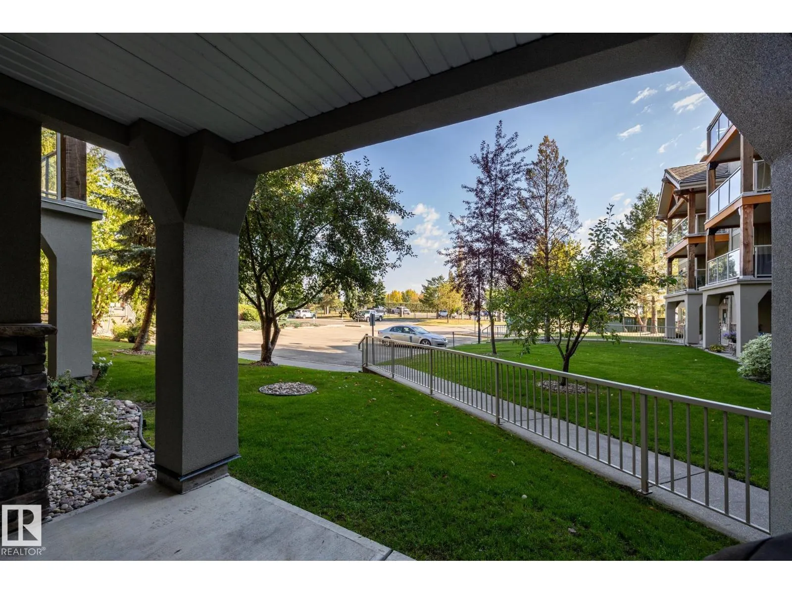 #136 278 SUDER GREENS DR NW