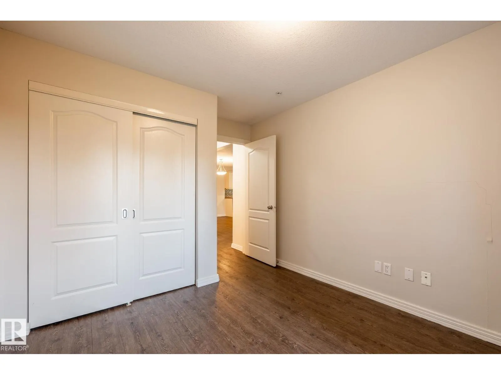 #136 278 SUDER GREENS DR NW