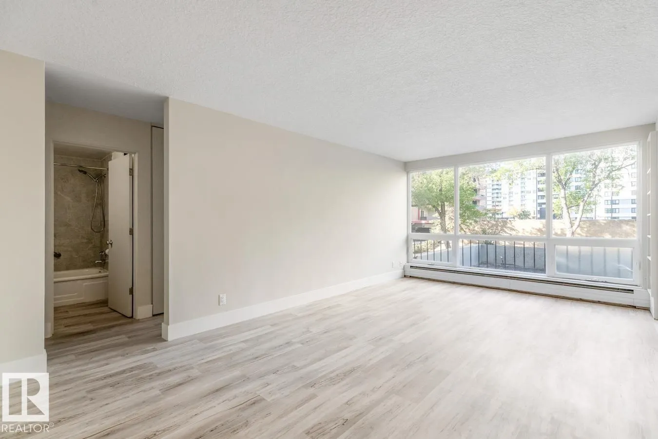 #205 10135 120 ST NW