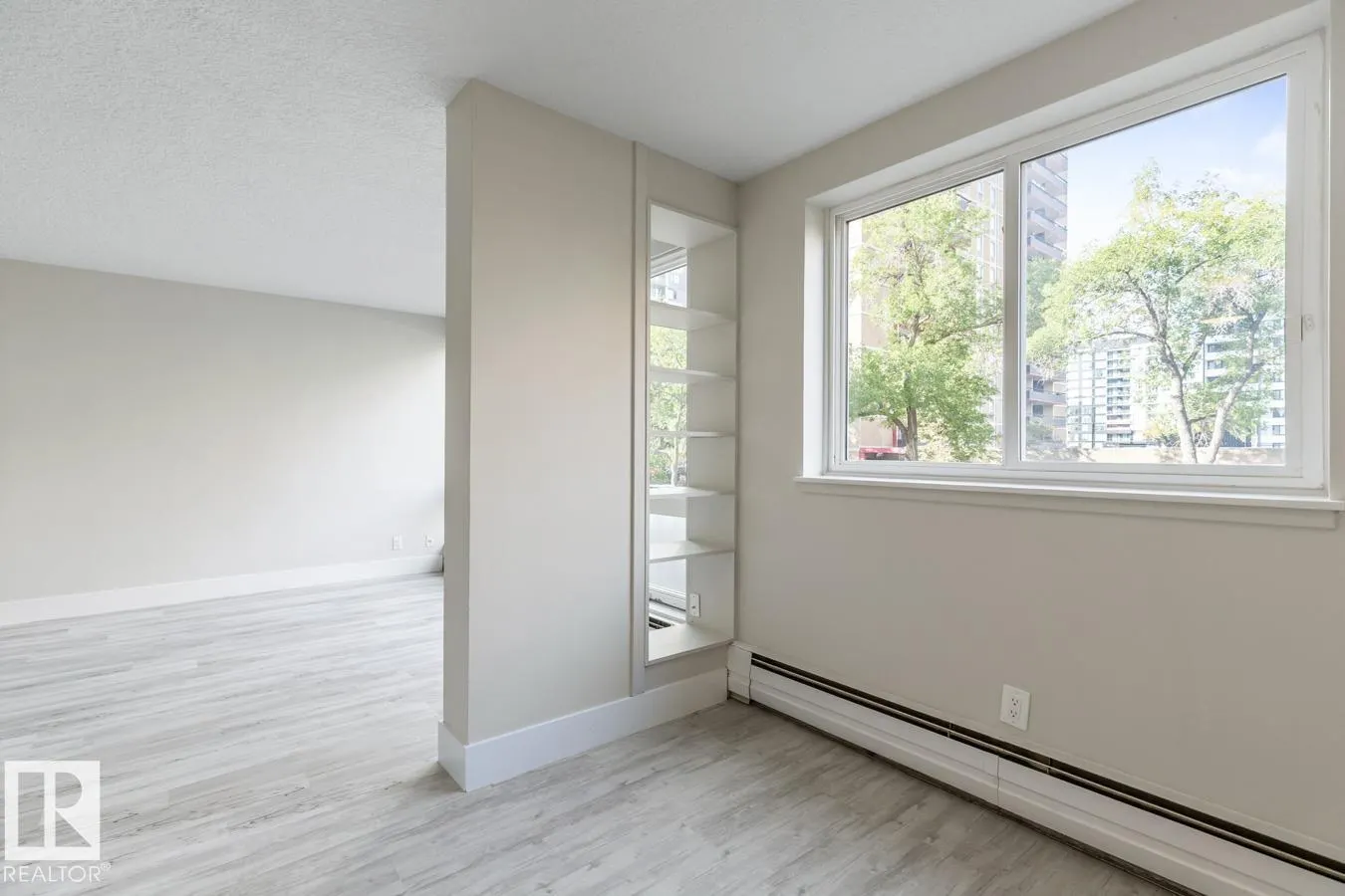 #205 10135 120 ST NW