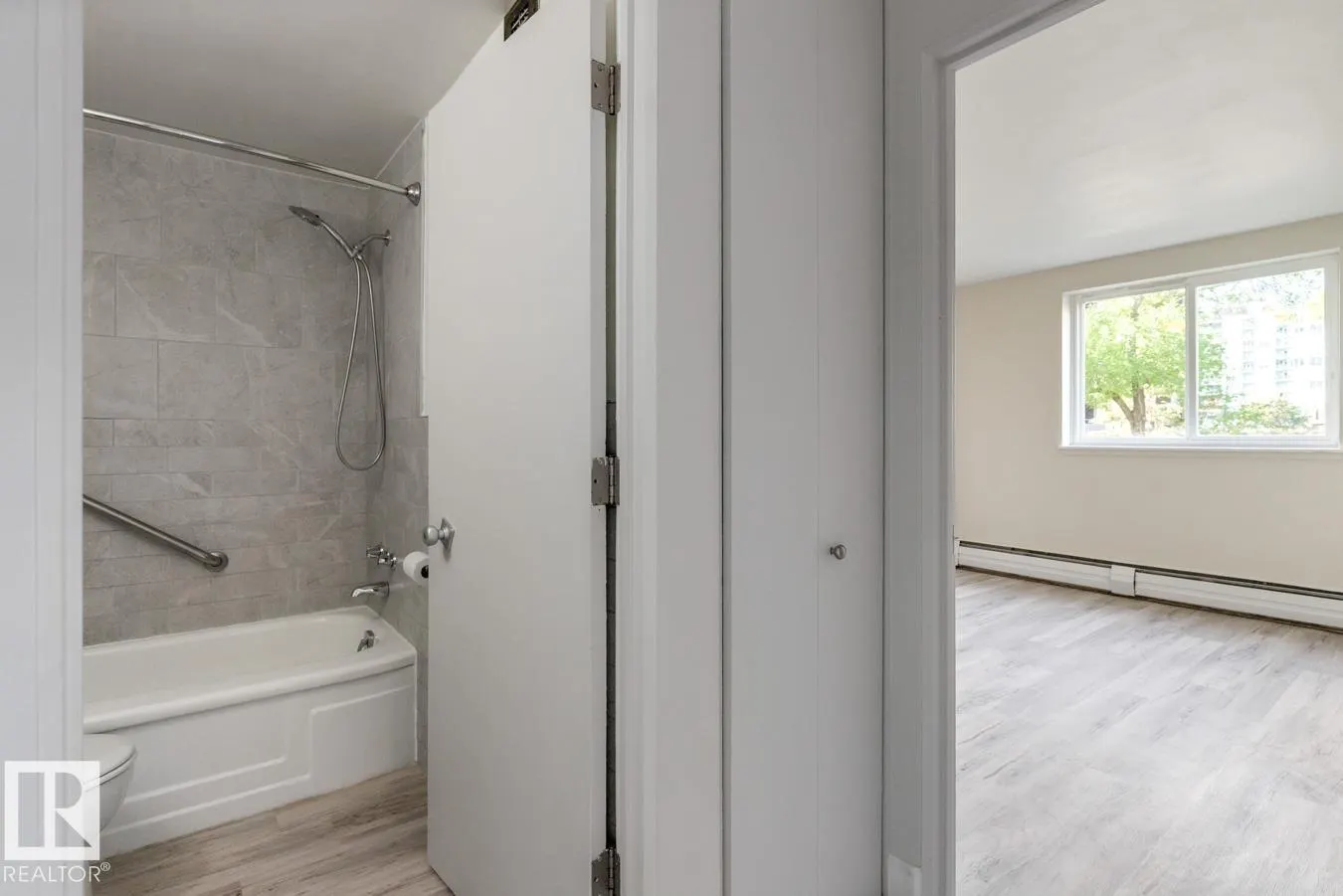 #205 10135 120 ST NW