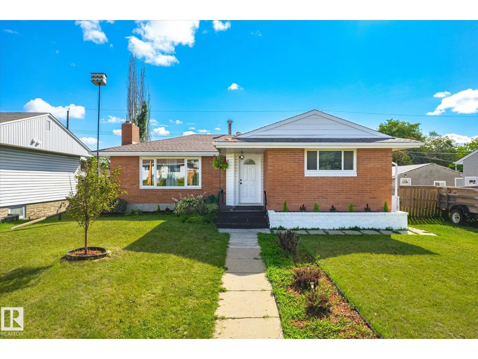 13543 139 ST NW