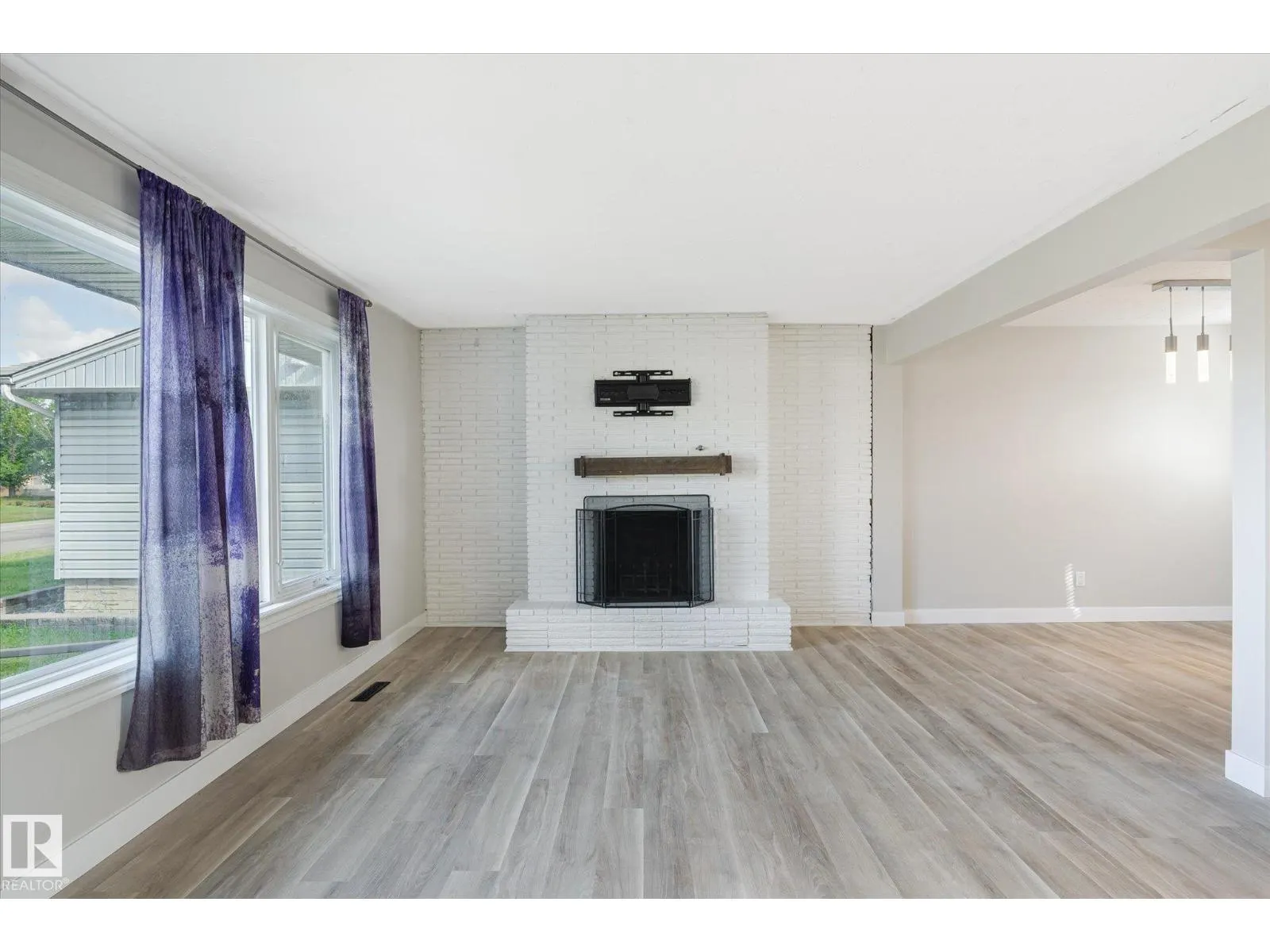 13543 139 ST NW