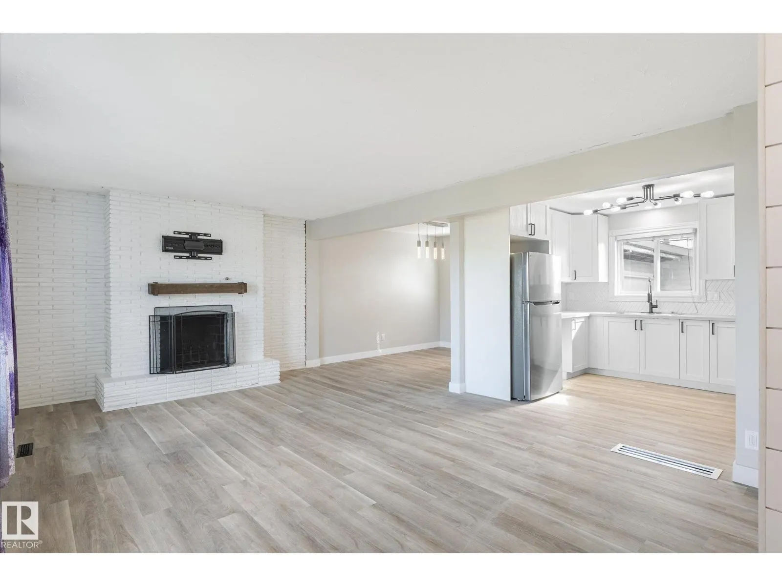 13543 139 ST NW