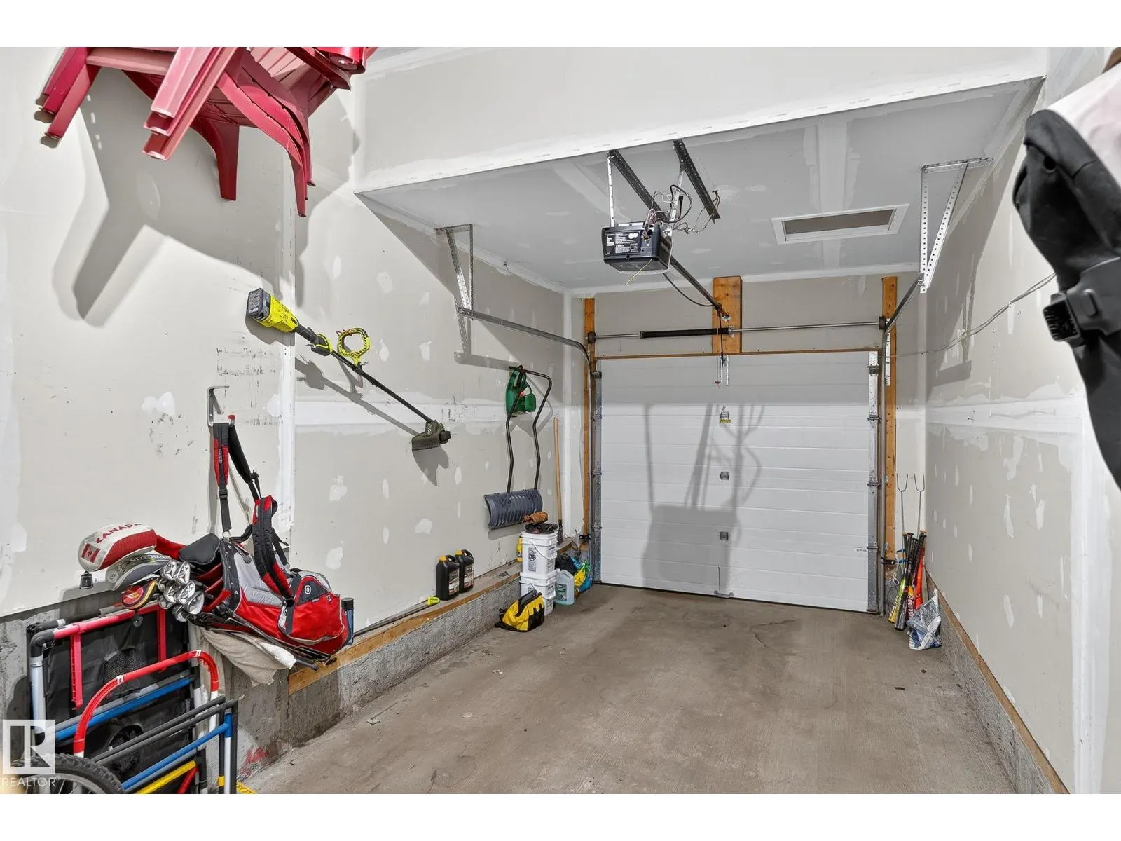 #26 85 Spruce Village DR W