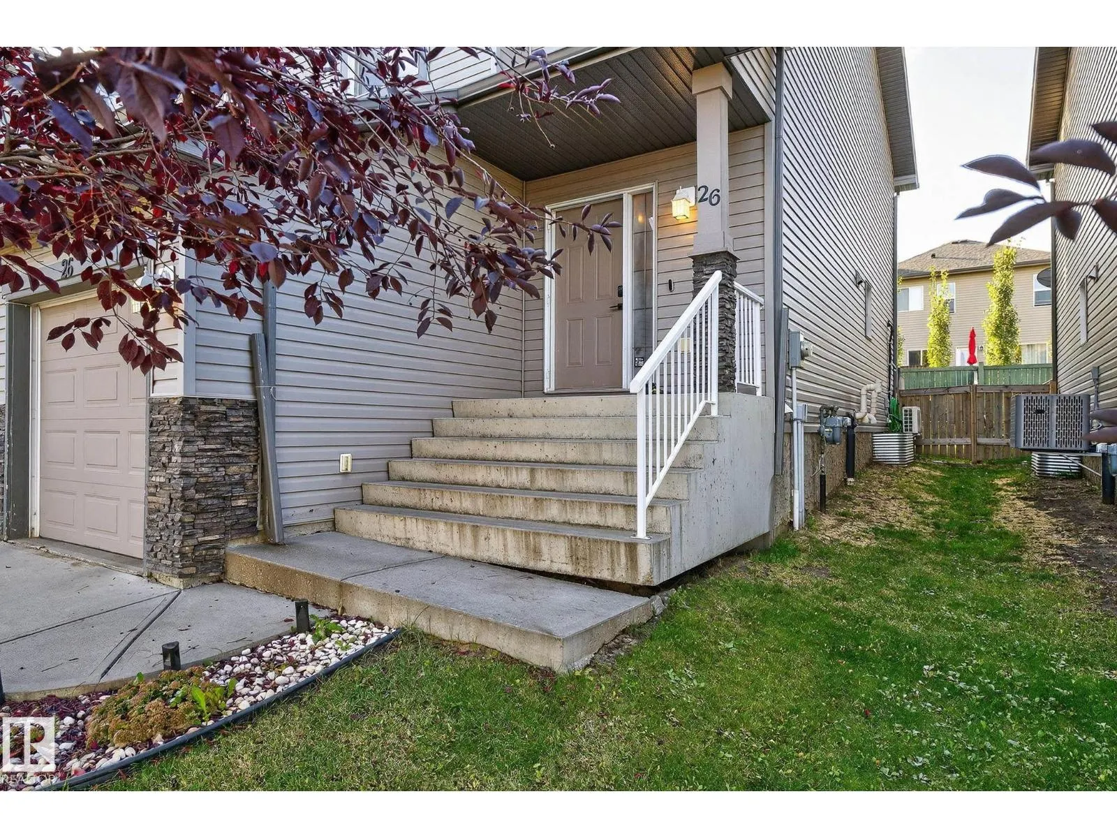 #26 85 Spruce Village DR W