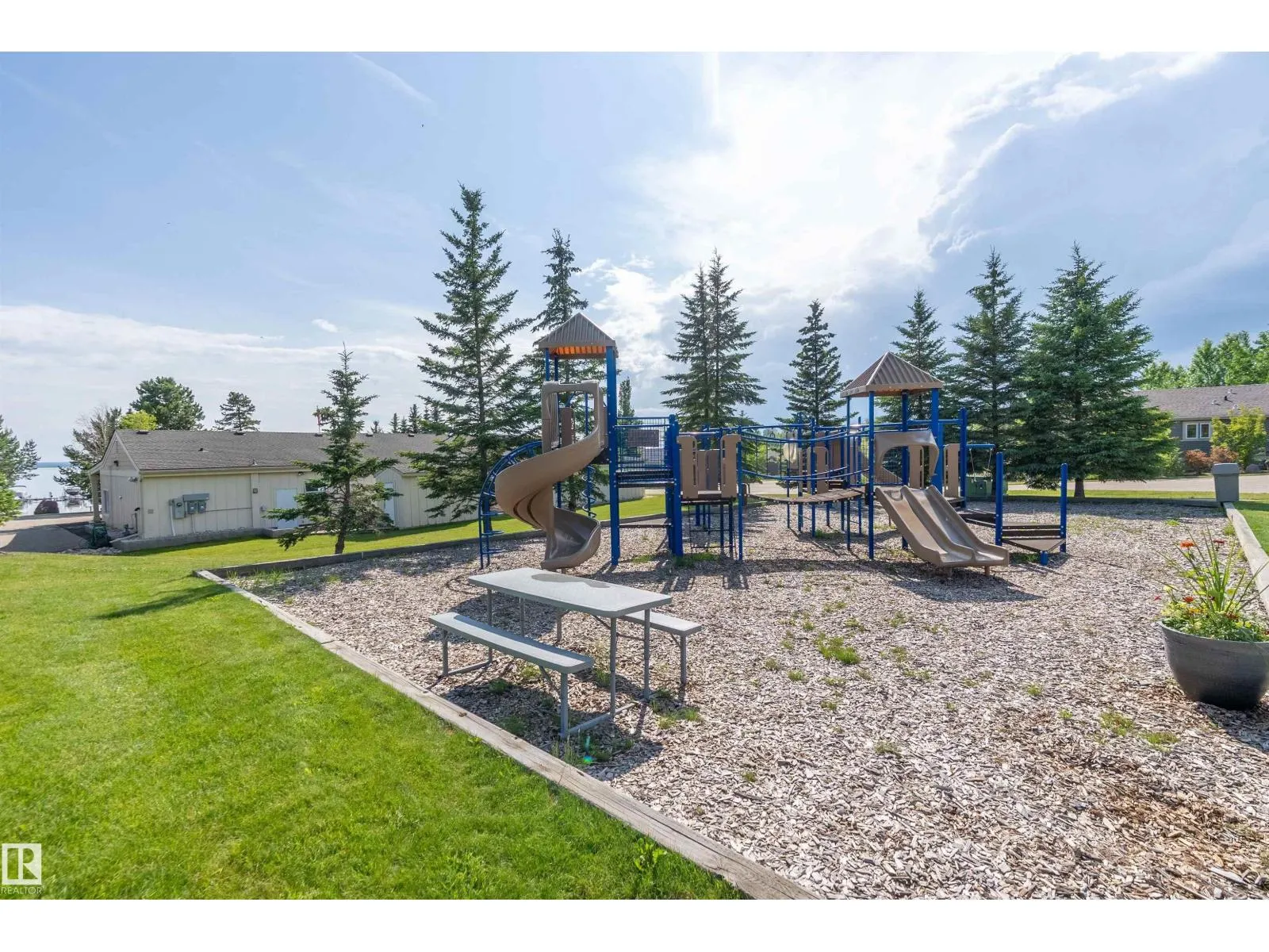547 55101 STE. ANNE TR