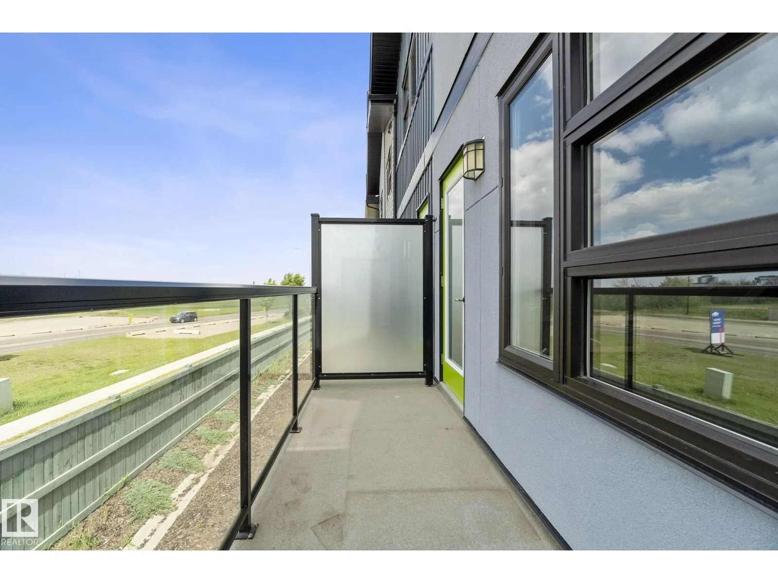 #53 1203 163 ST SW