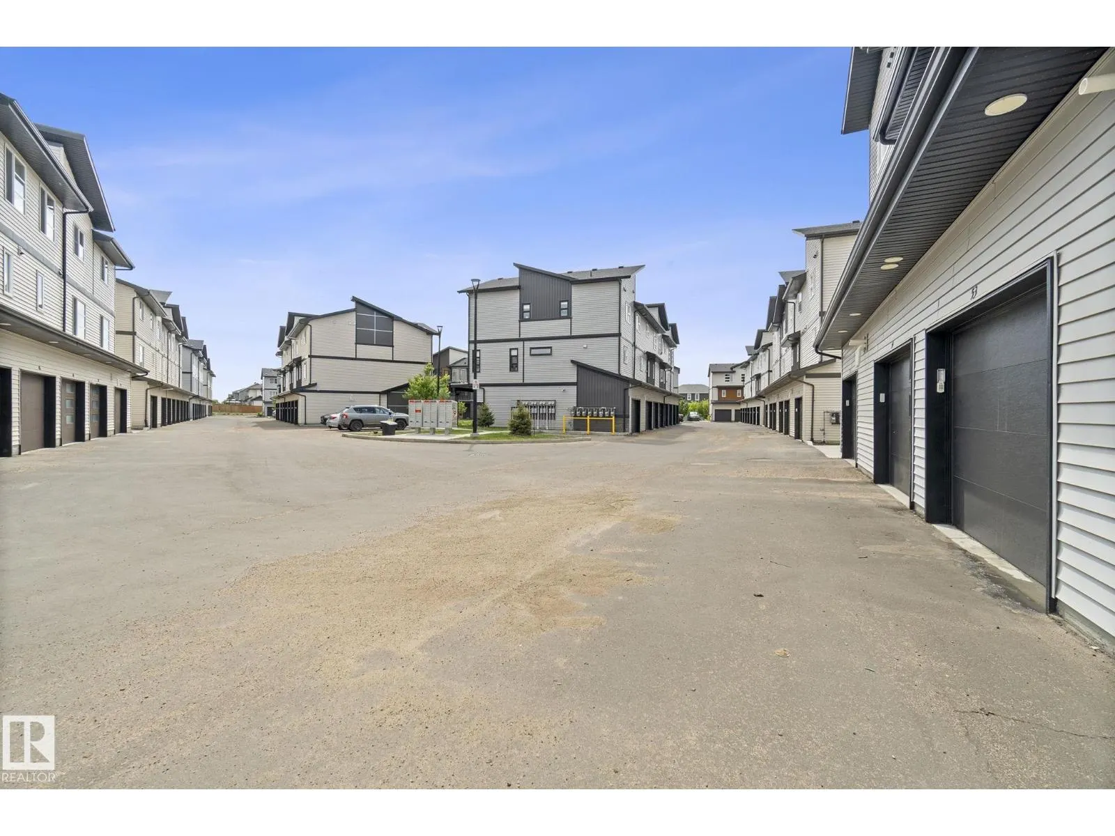 #53 1203 163 ST SW