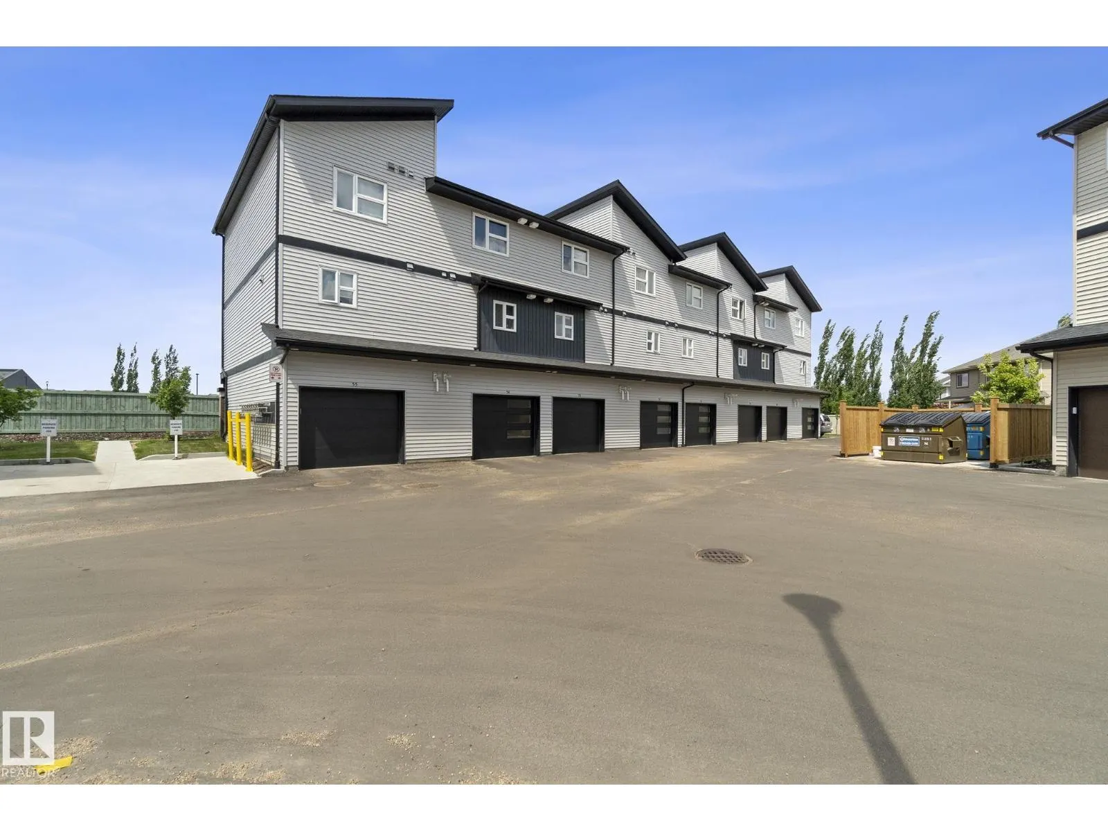#53 1203 163 ST SW