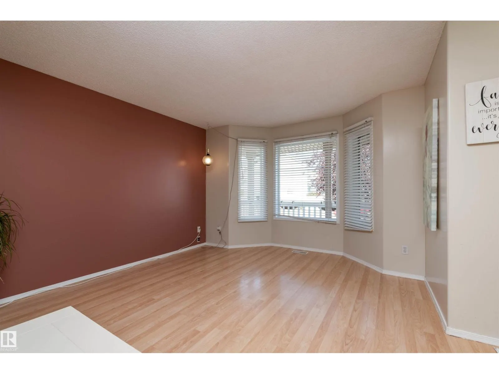 955 Normandy LN
