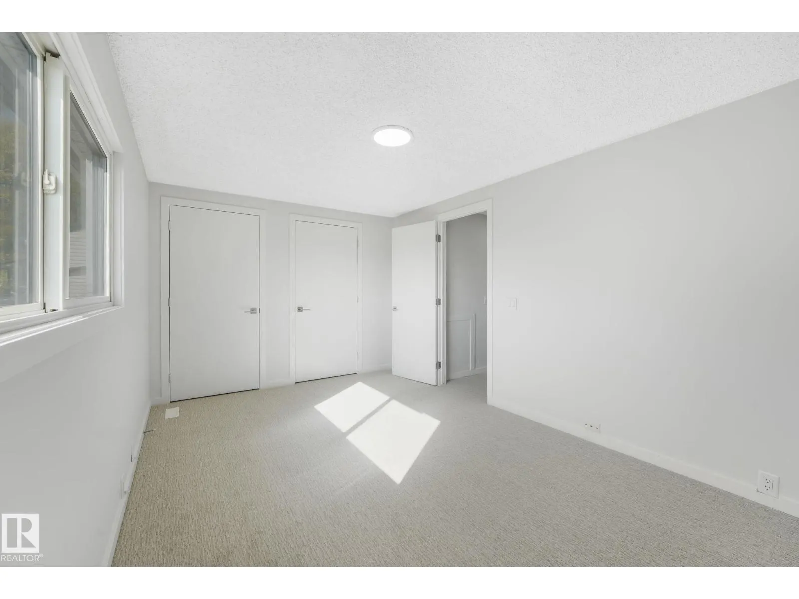 1280 LAKEWOOD RD W NW
