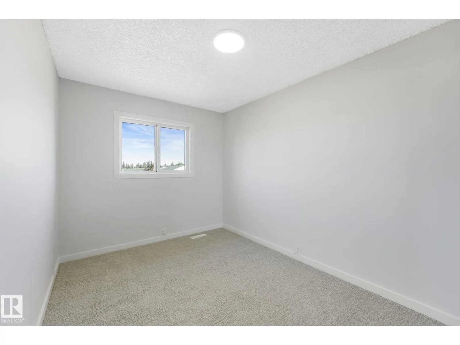 1280 LAKEWOOD RD W NW