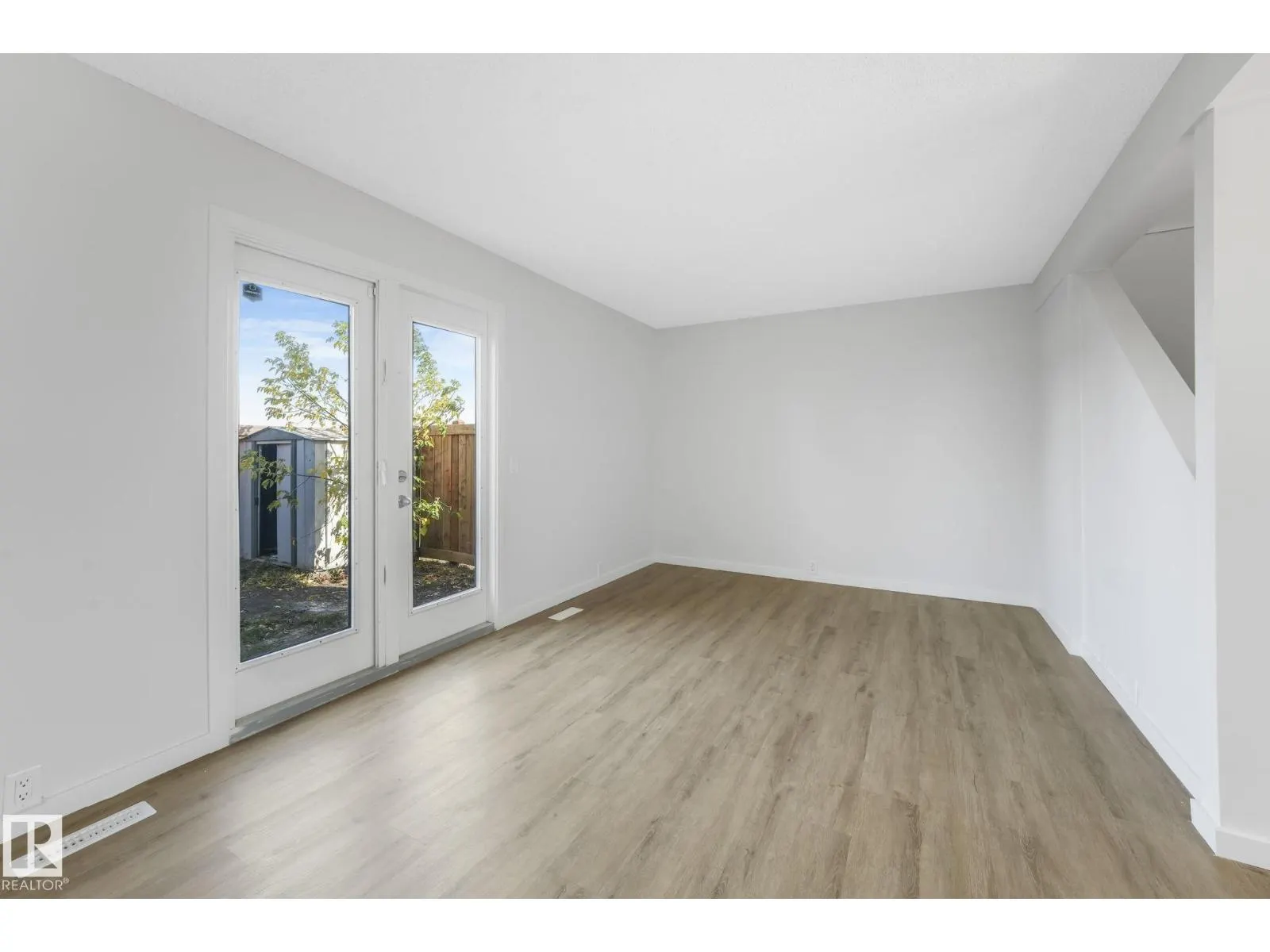 1280 LAKEWOOD RD W NW