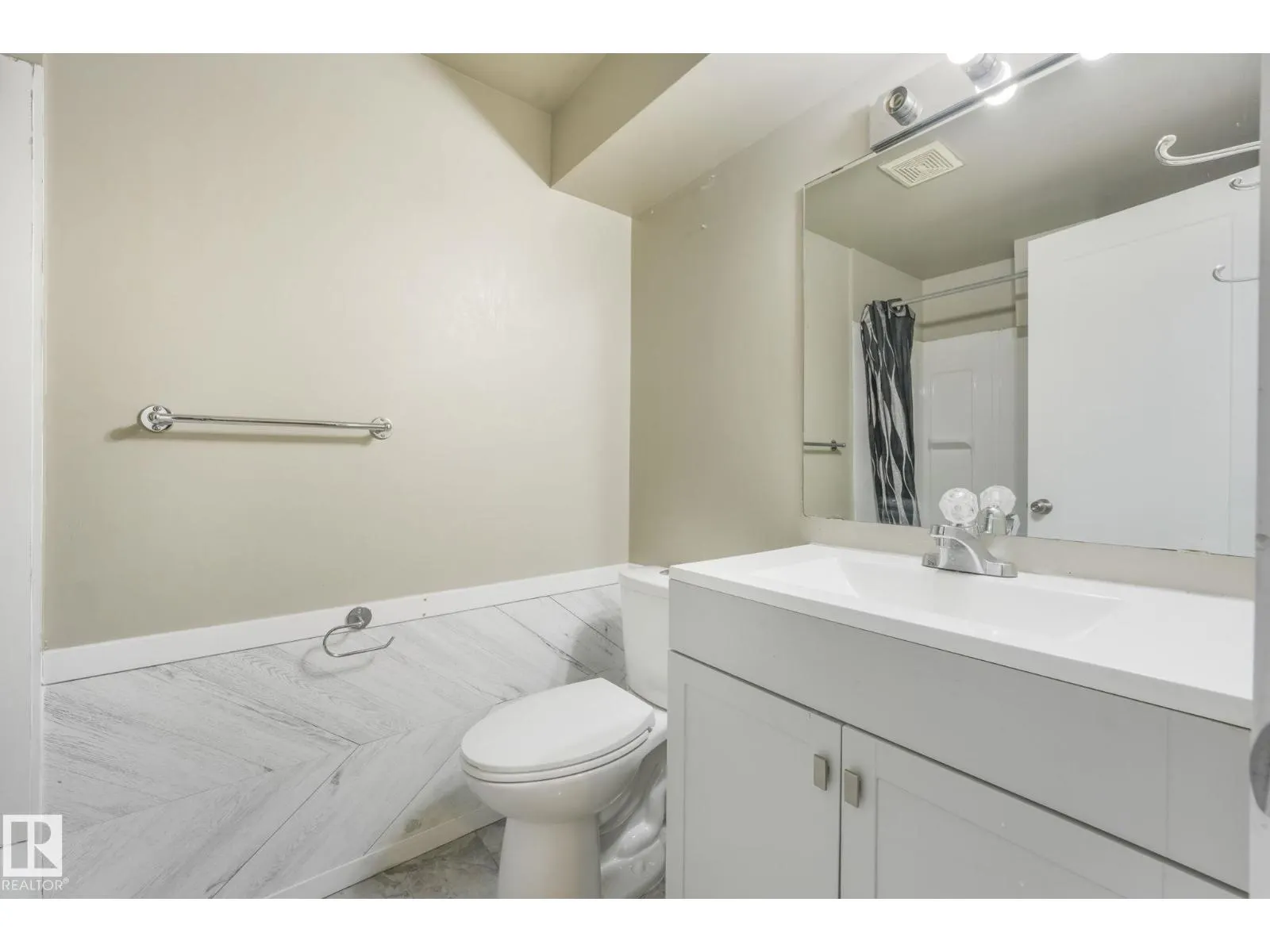 1280 LAKEWOOD RD W NW