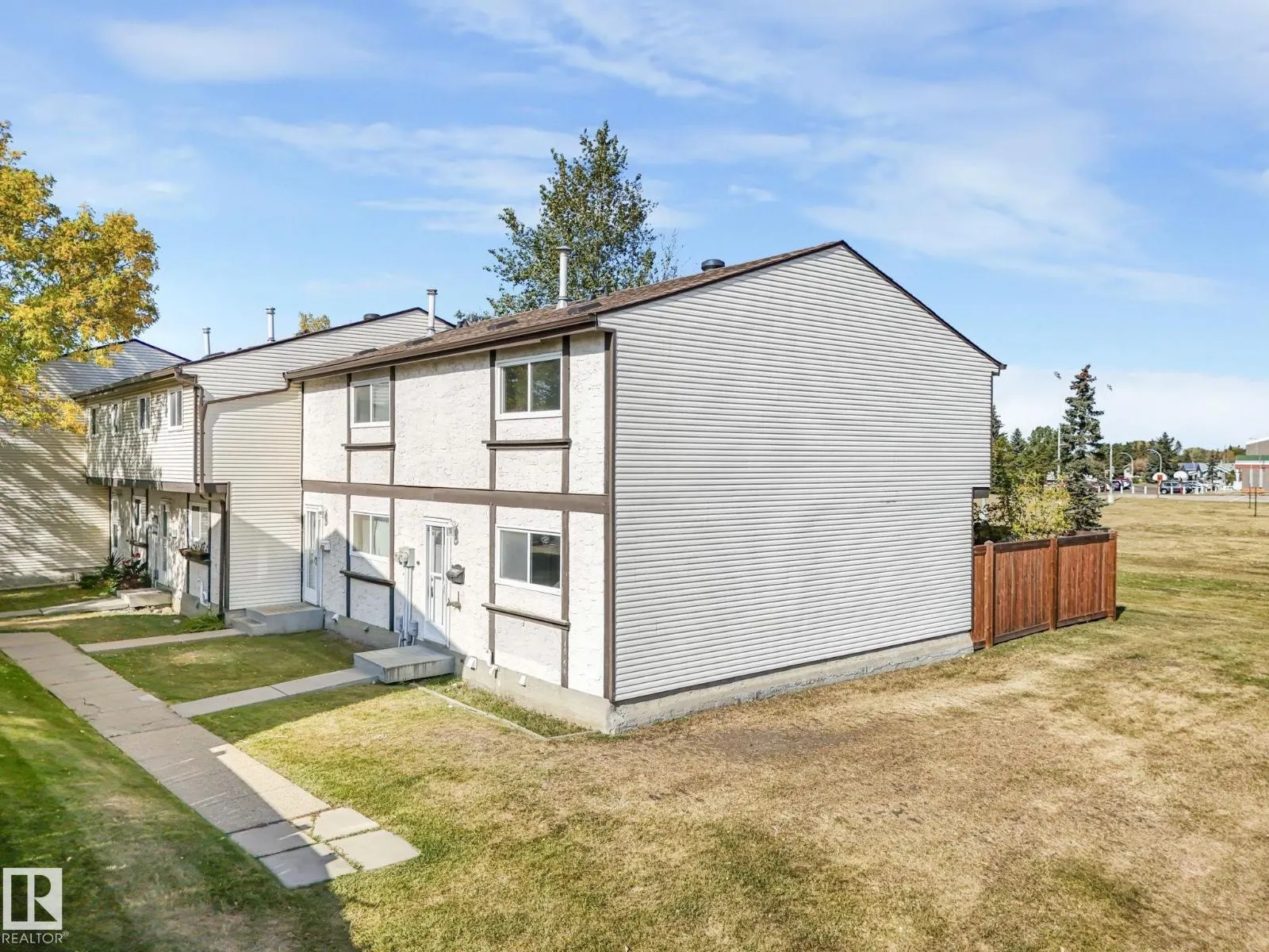 1280 LAKEWOOD RD W NW