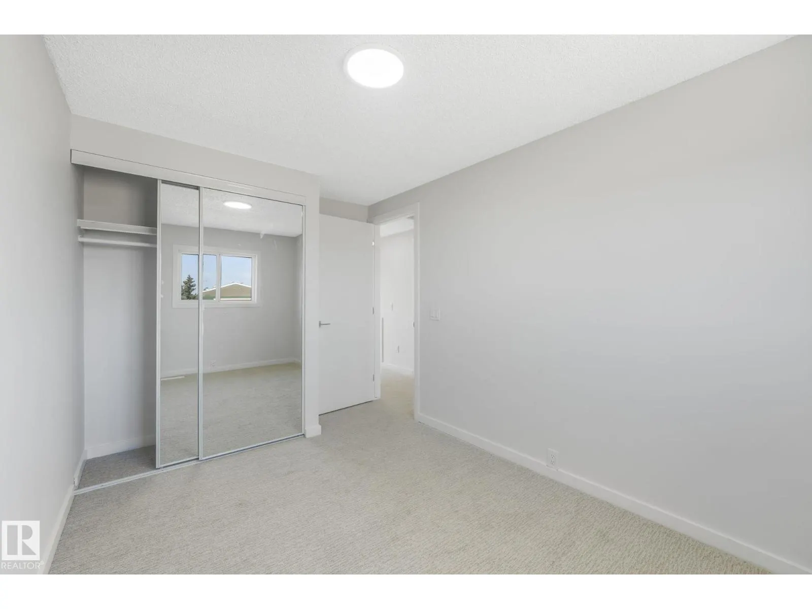 1280 LAKEWOOD RD W NW