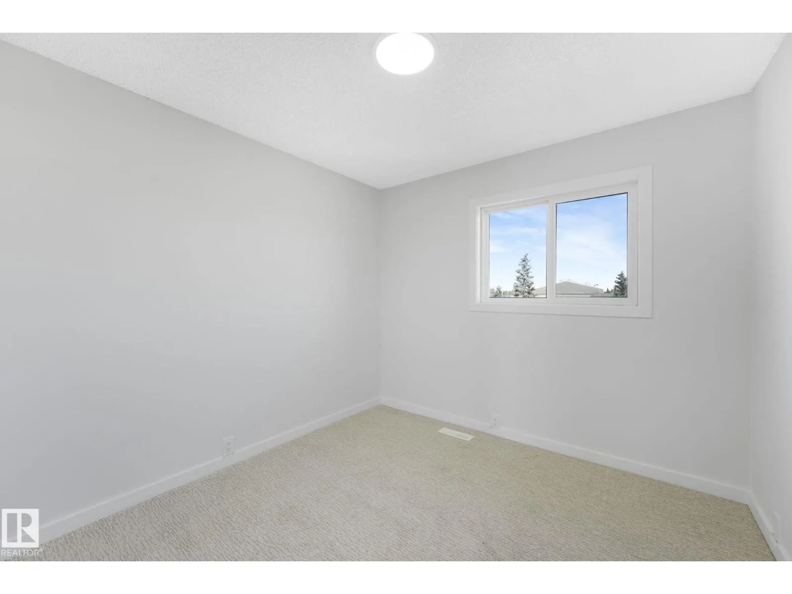 1280 LAKEWOOD RD W NW