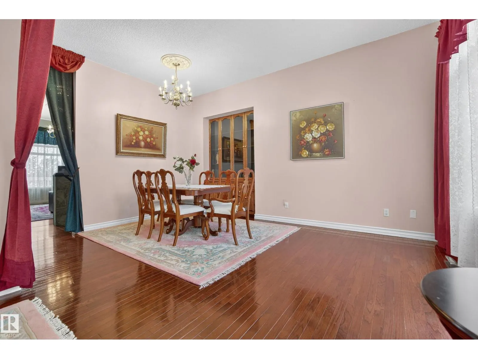 #76 52343 RGE ROAD 211