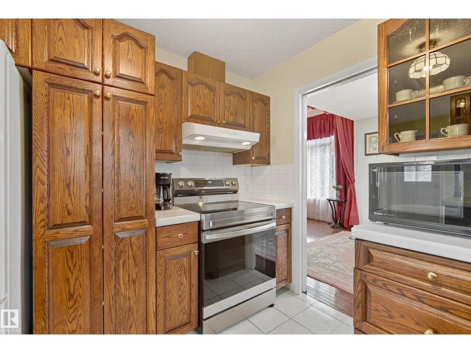 #76 52343 RGE ROAD 211