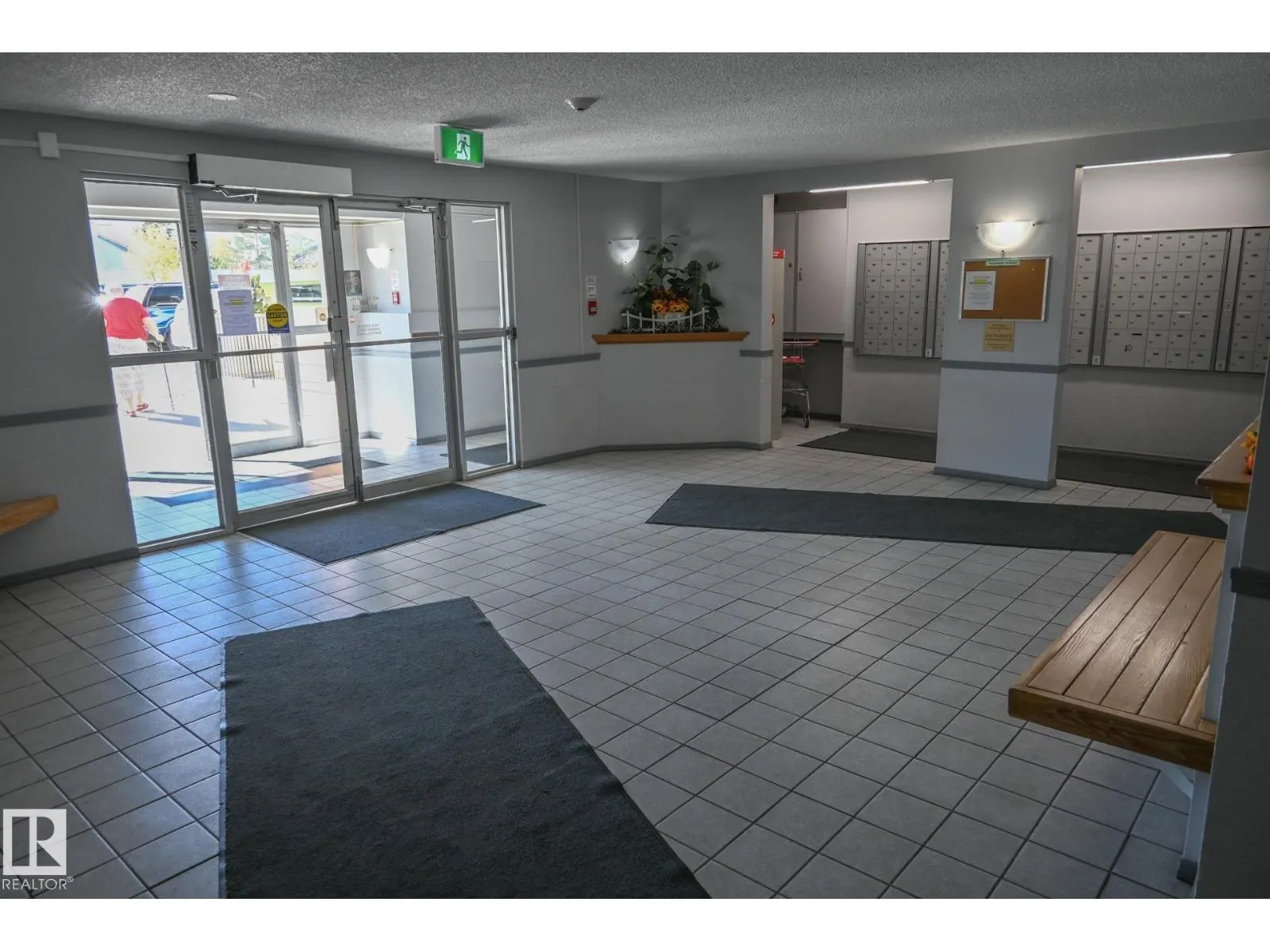 #429 9620 174 ST NW