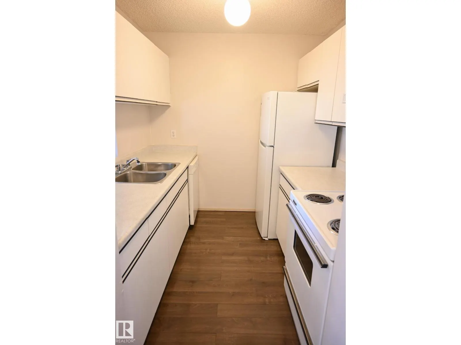 #429 9620 174 ST NW