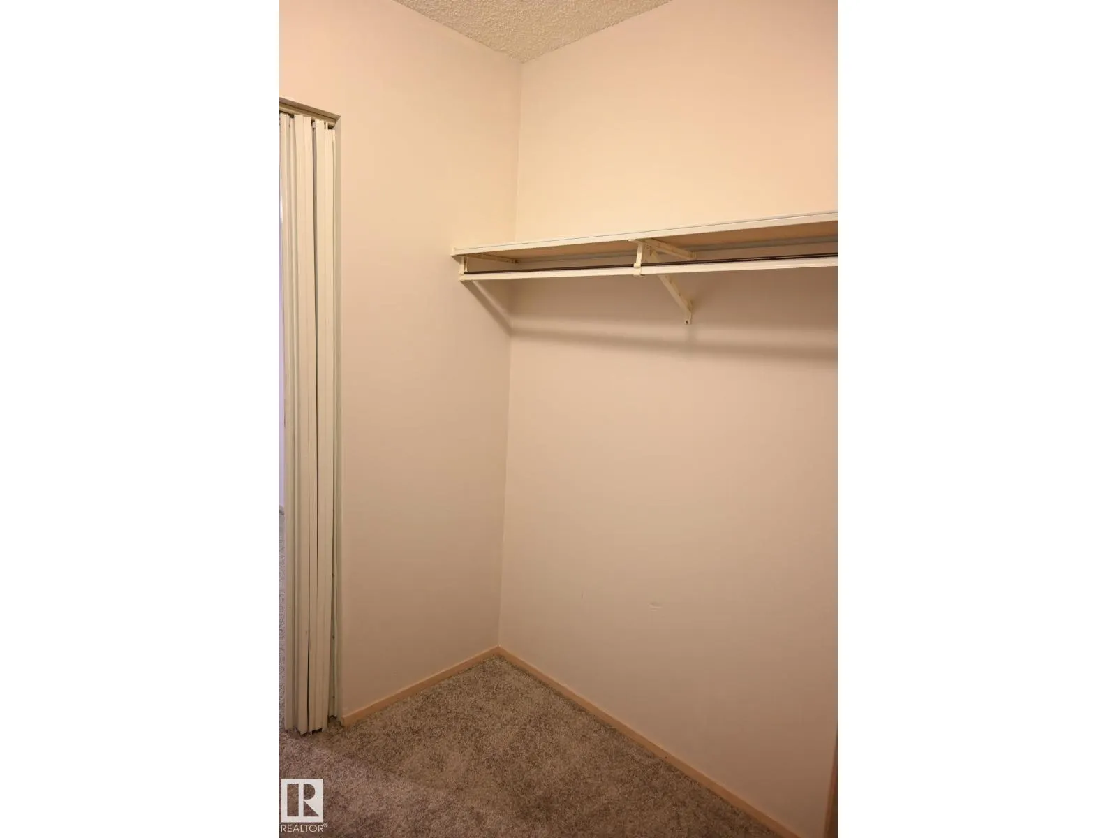 #429 9620 174 ST NW