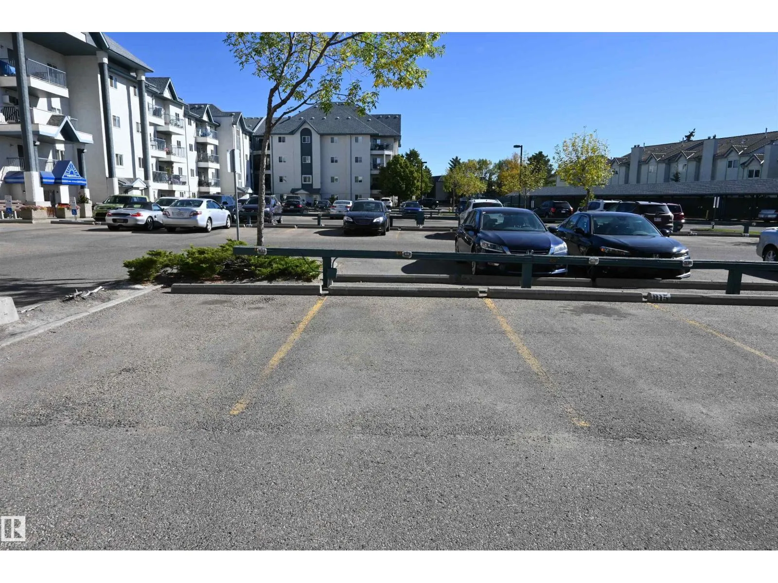 #429 9620 174 ST NW