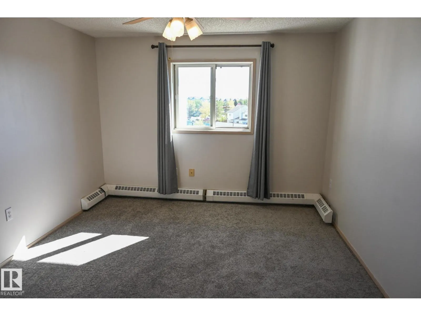 #429 9620 174 ST NW