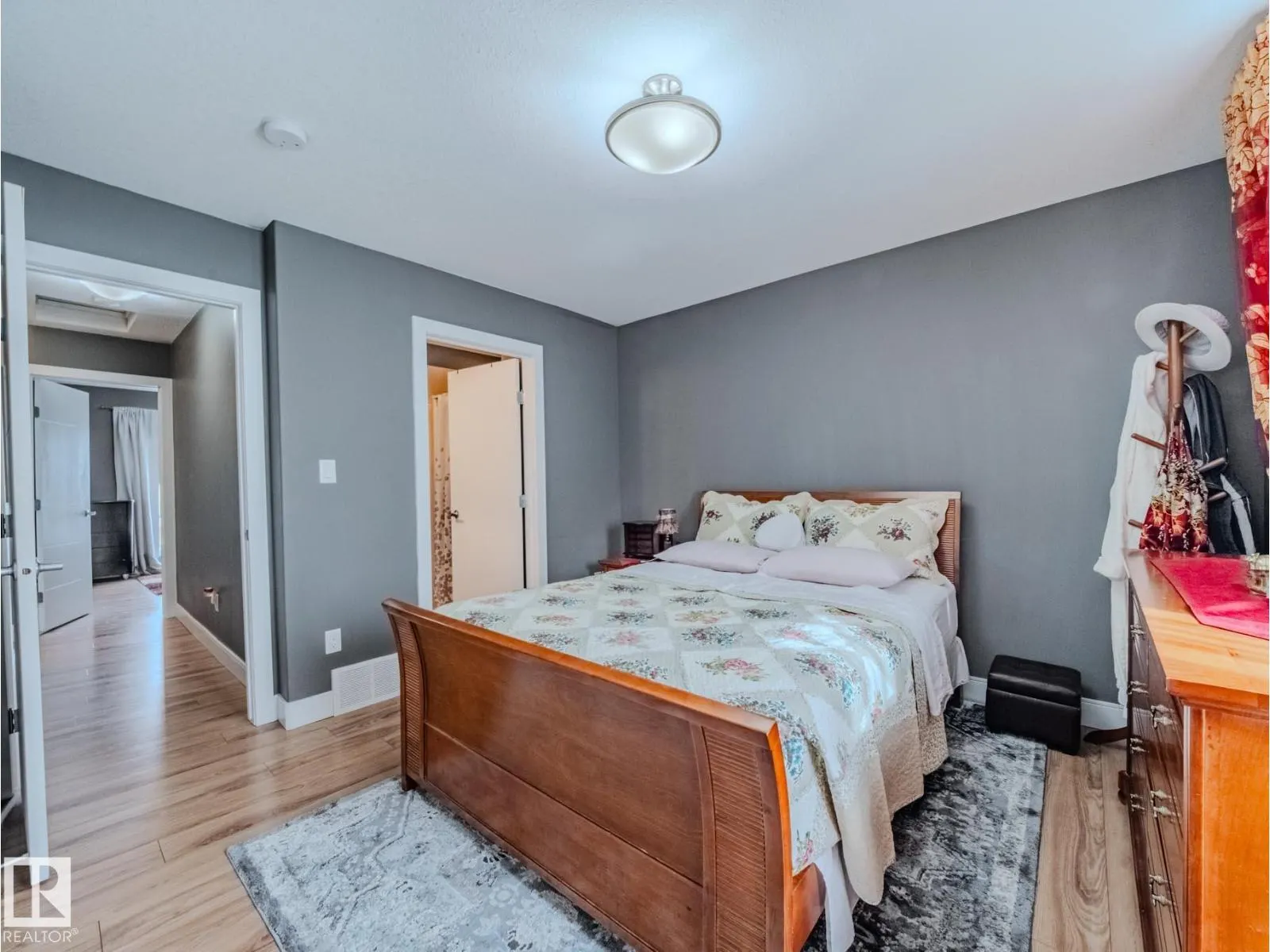 #37 13003 132 AV NW